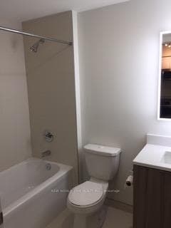 223 St Clair Avenue Unit 808 photo 3