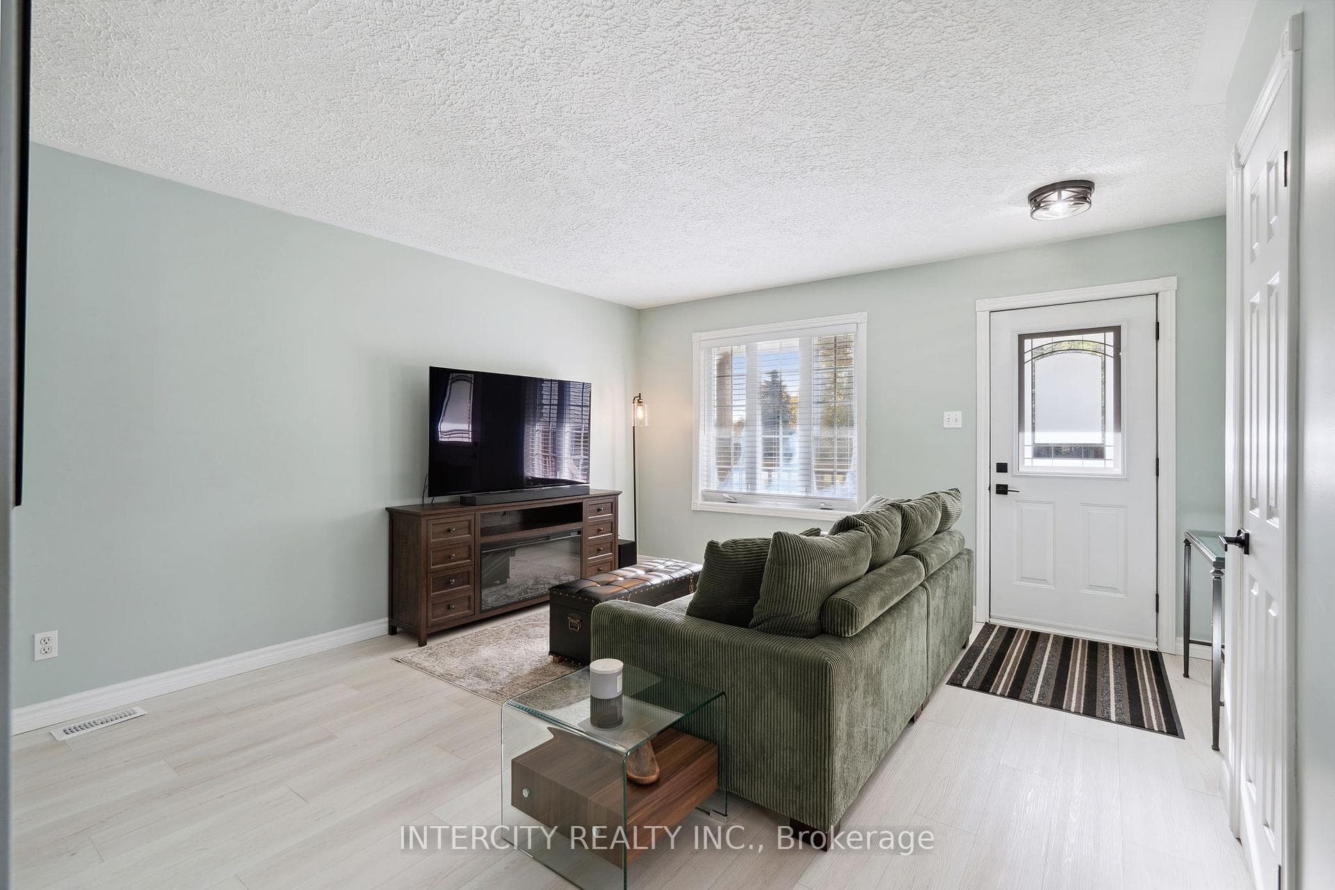 136 George Street photo 3