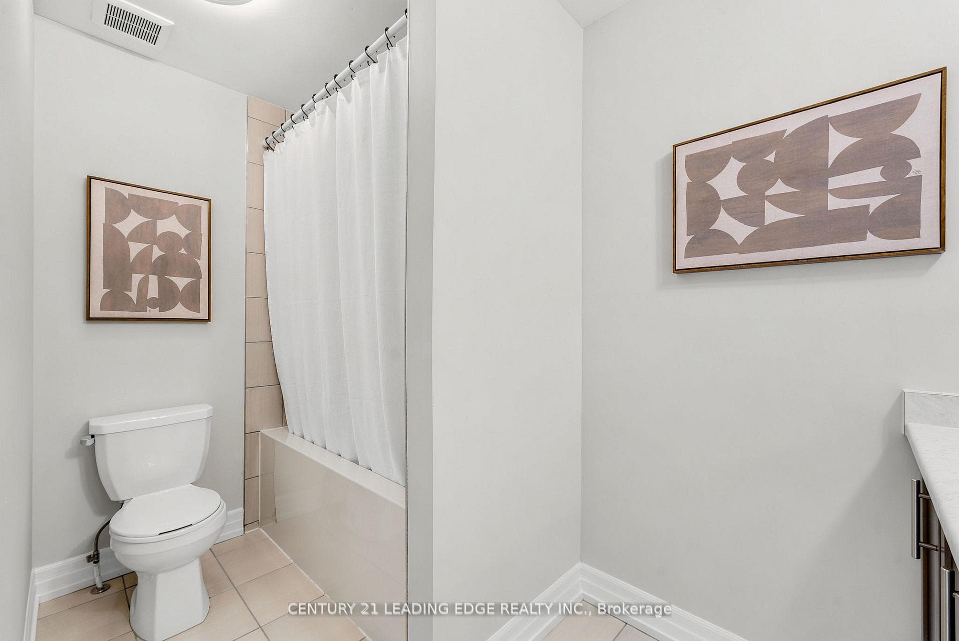 27 Christine Elliott Avenue photo 32