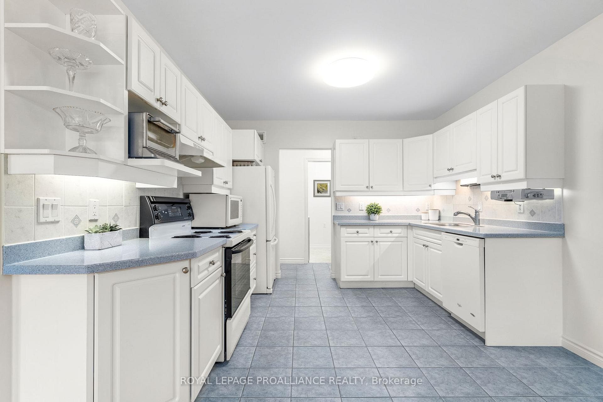 35 Heartwood Drive Unit 25 photo 9