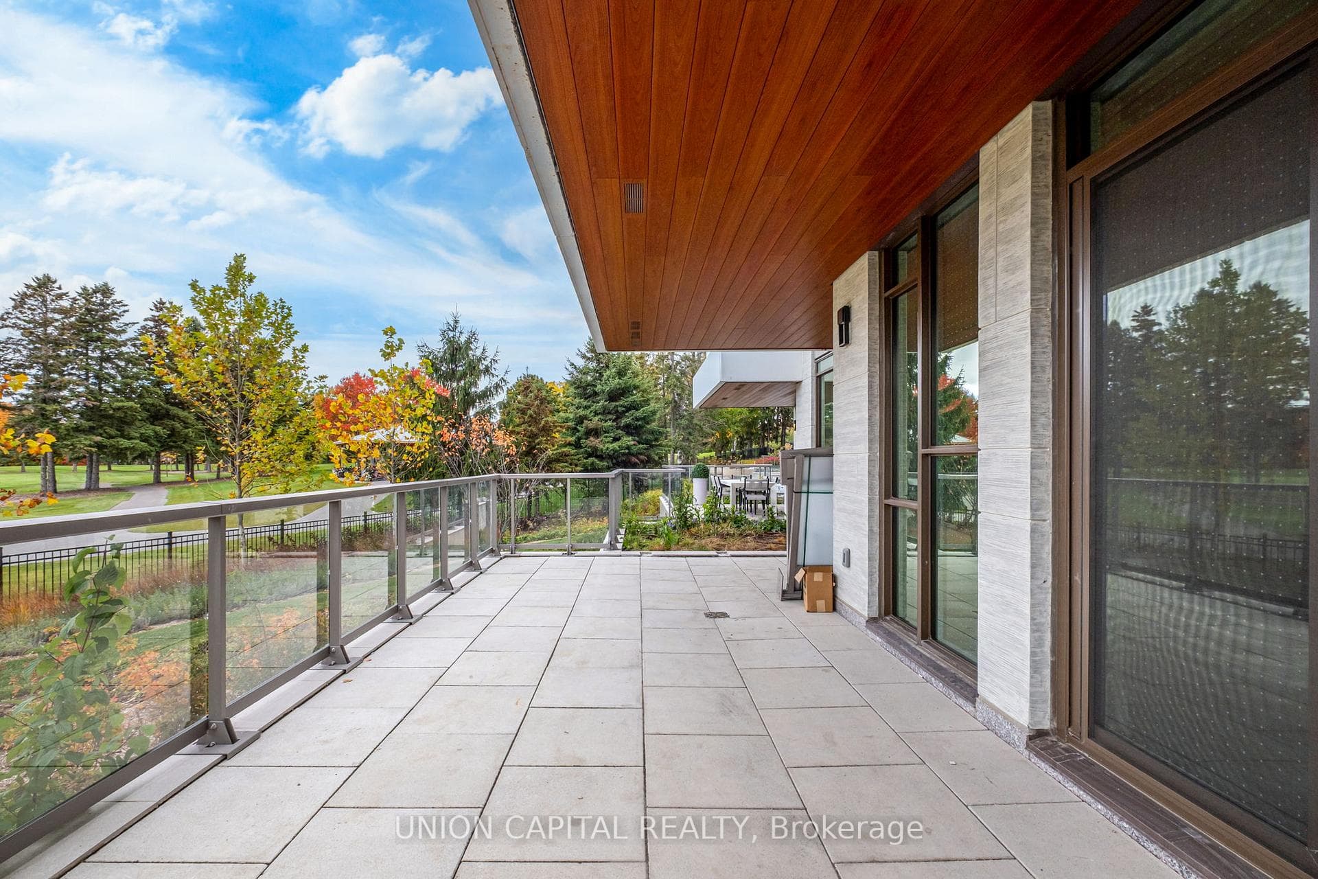 399 Royal Orchard Boulevard Unit 19 photo 27