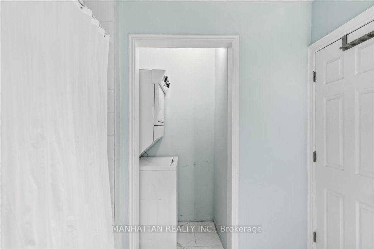10 Victor Drive photo 16
