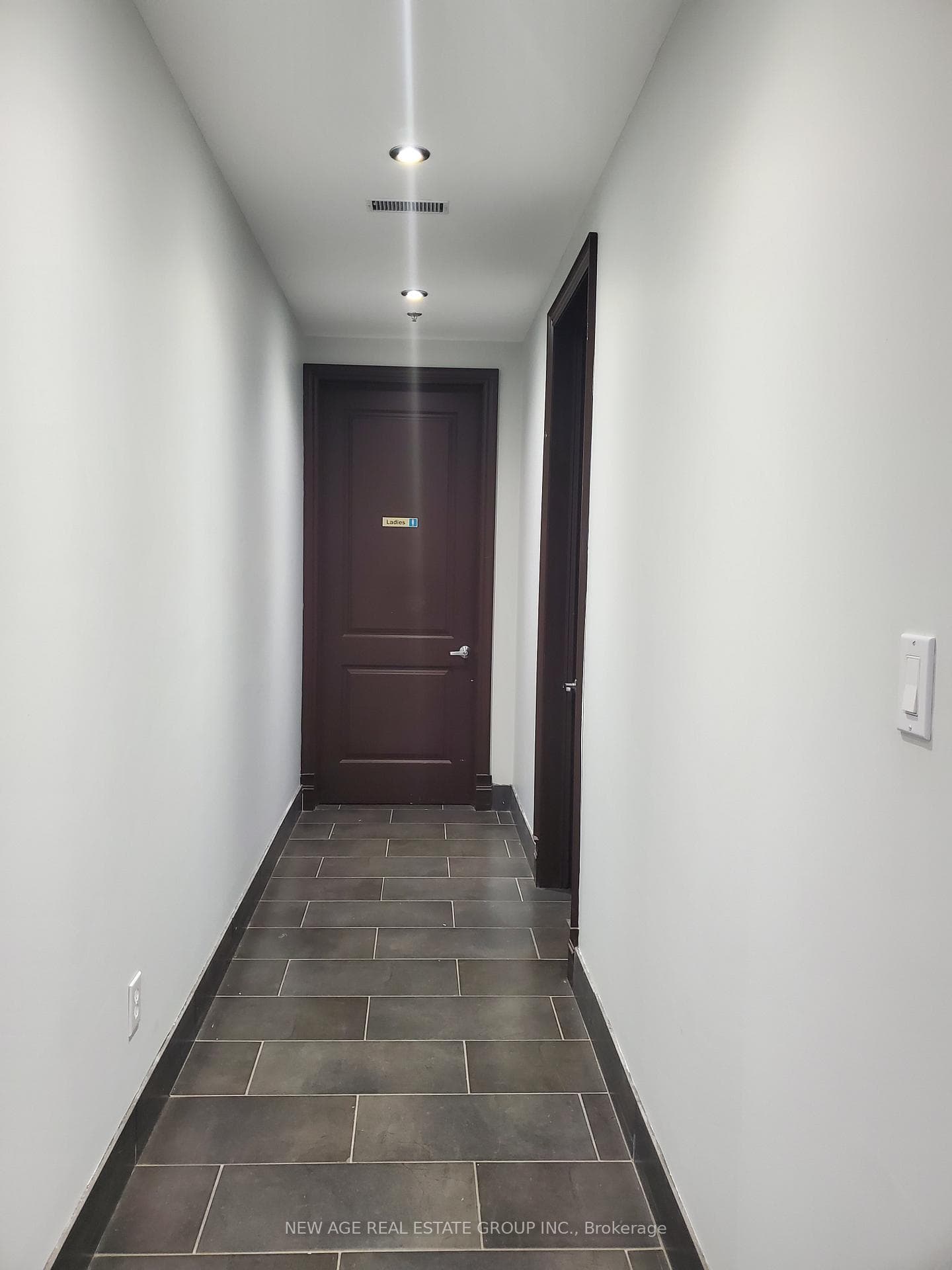15 Brownridge Road Unit 5 - 204 photo 7