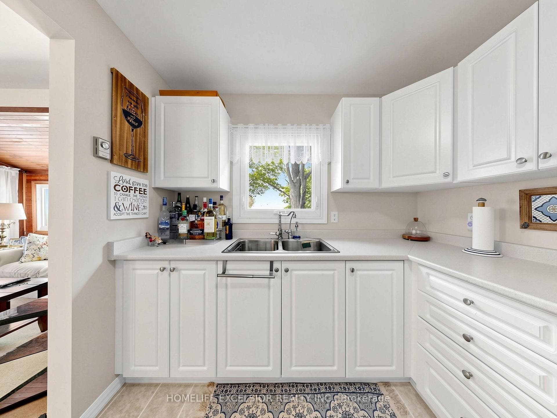 2156 Lakeshore Drive photo 19