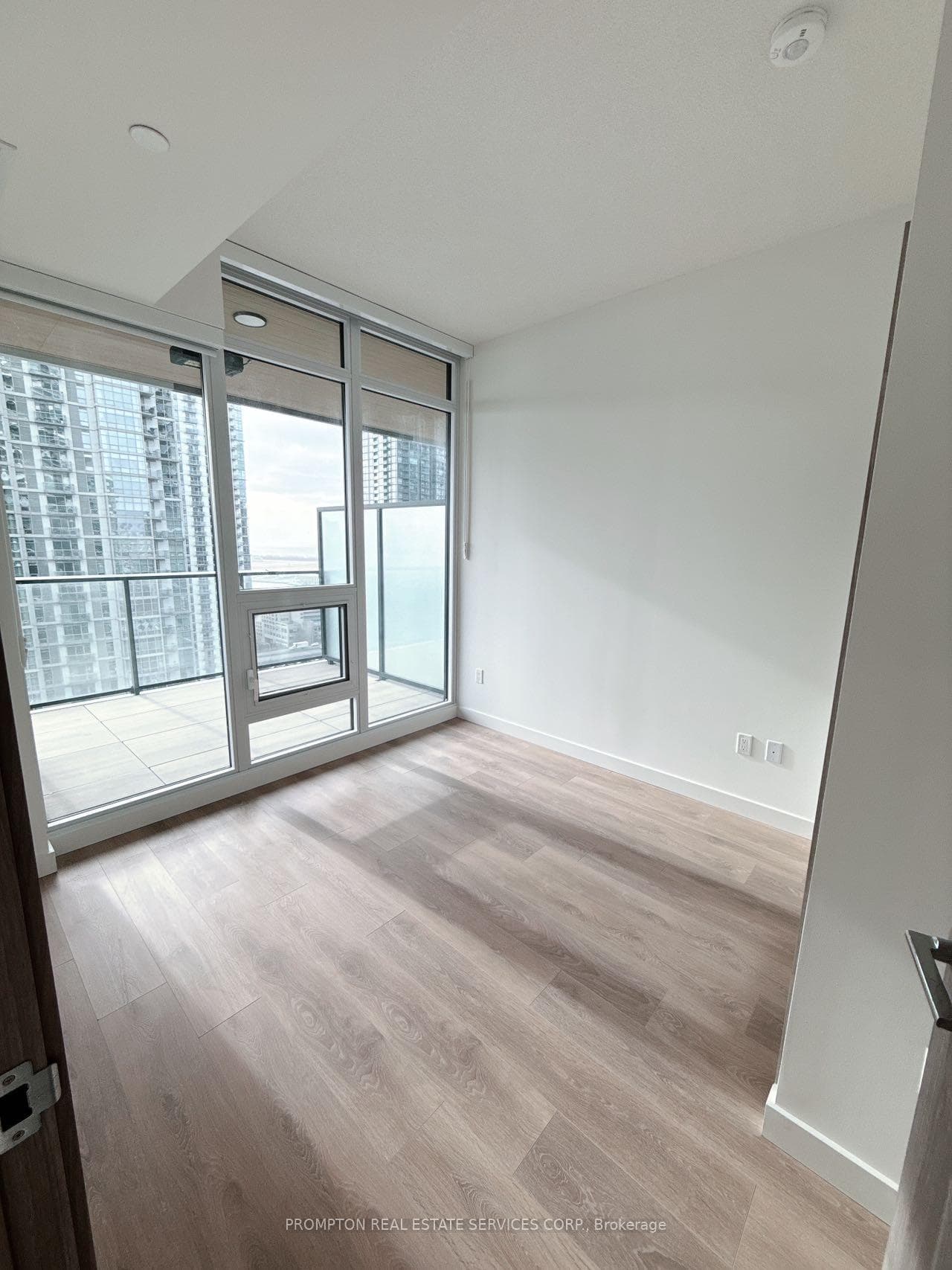 1 Concord Cityplace Way Unit 2606 photo 23