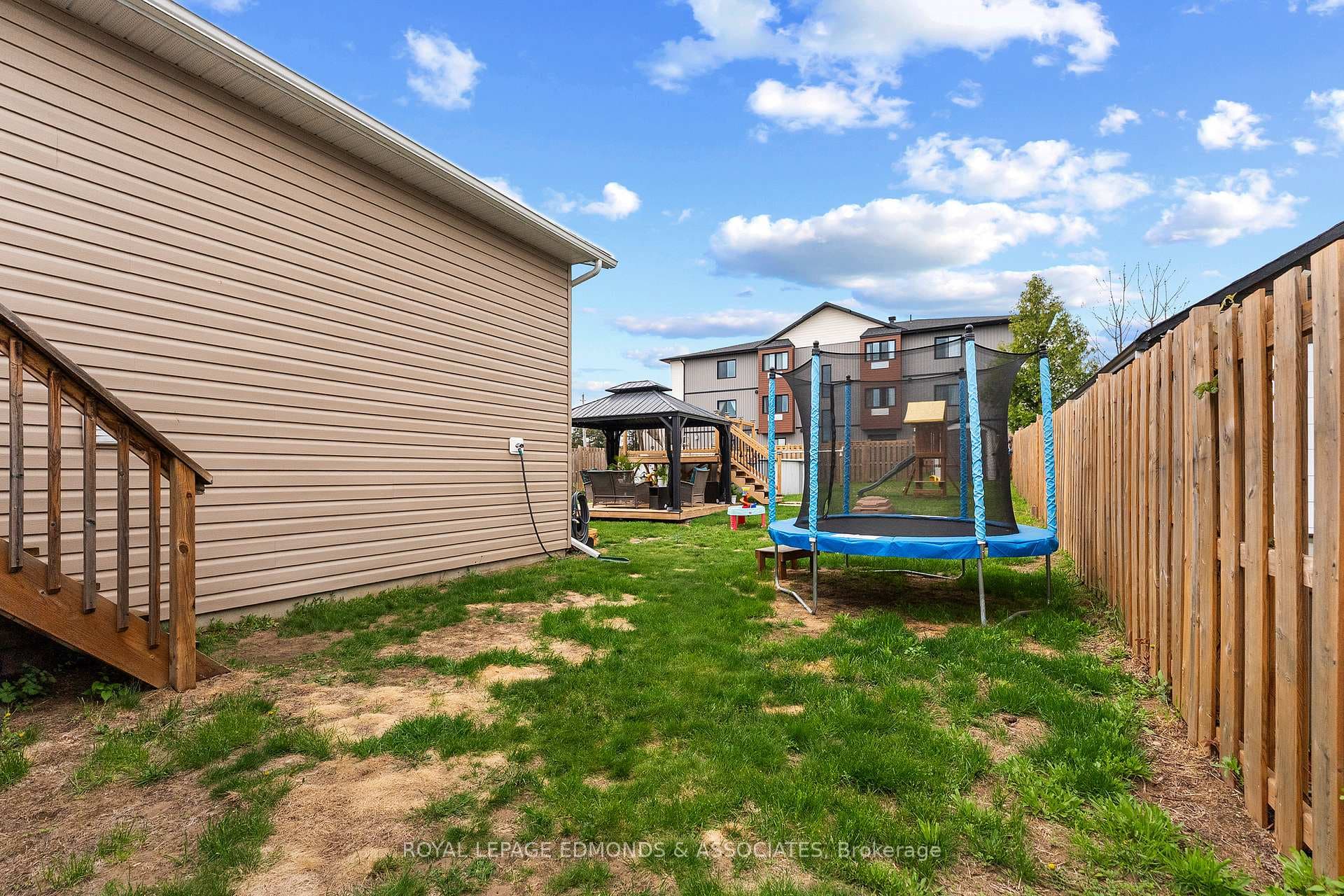 12 Wilbert Street photo 23