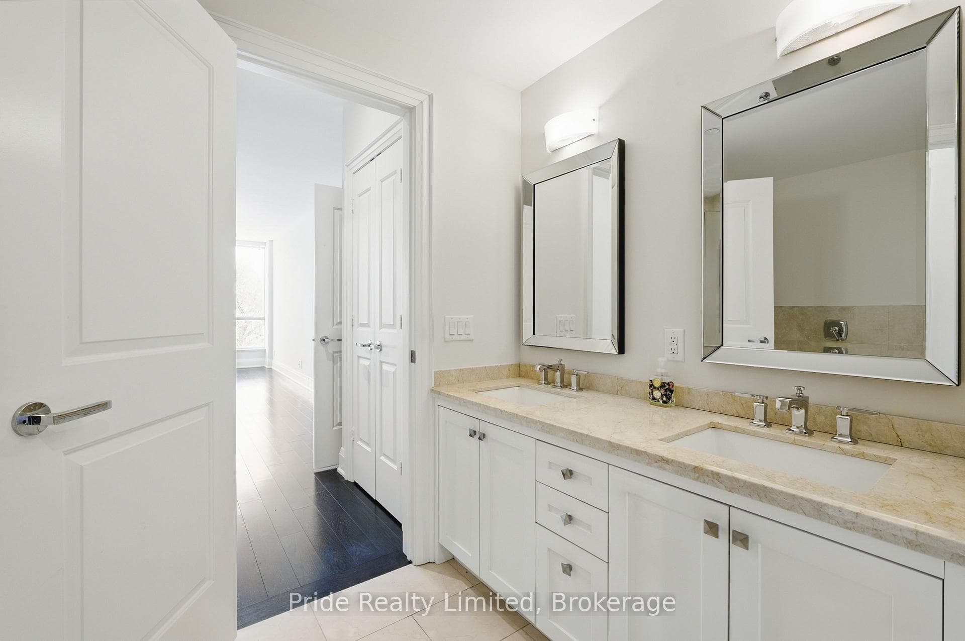 11 Bronte Road Unit 210 photo 21