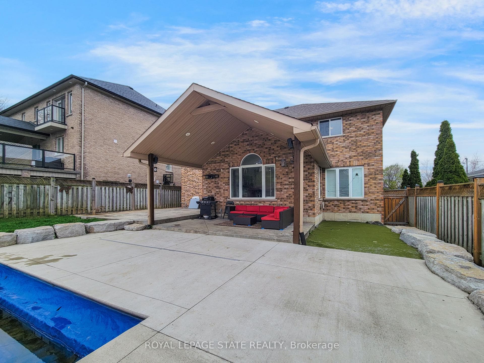 86 Margaret Avenue photo 38