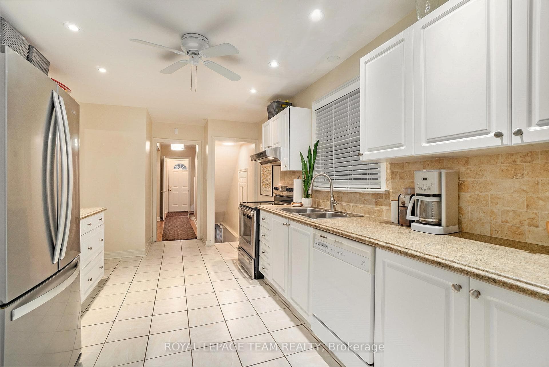 2493 CLEMENTINE Boulevard photo 10
