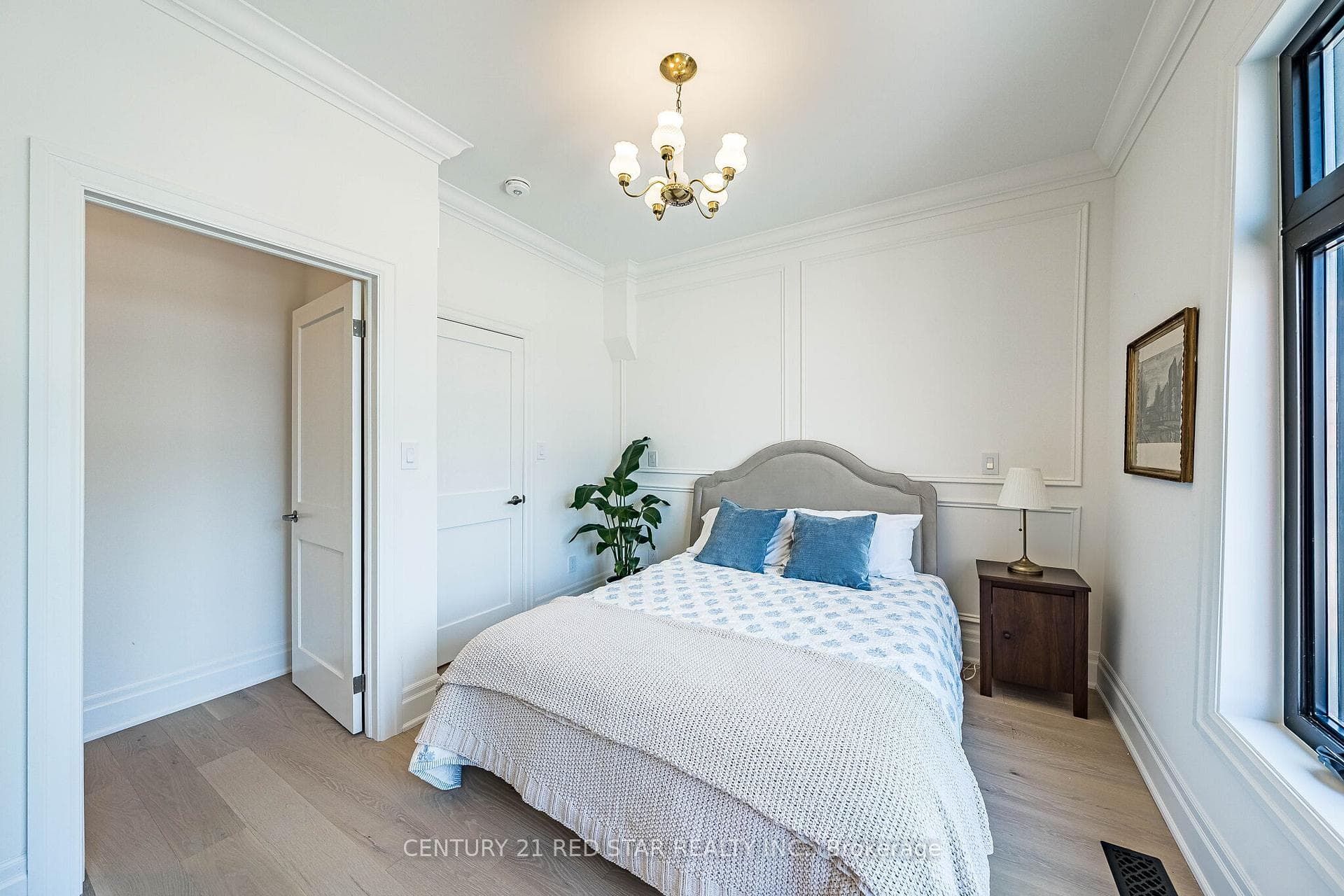 369 Pacific Avenue photo 16