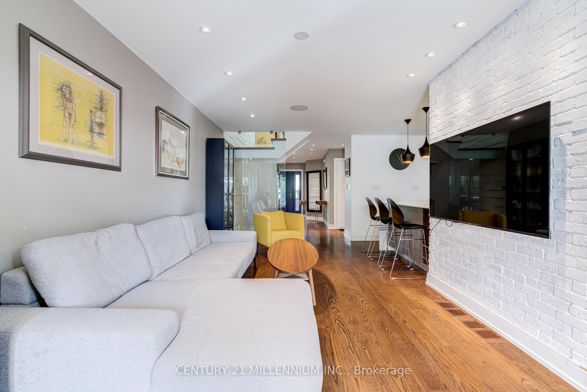30 Queensmill Court photo 8