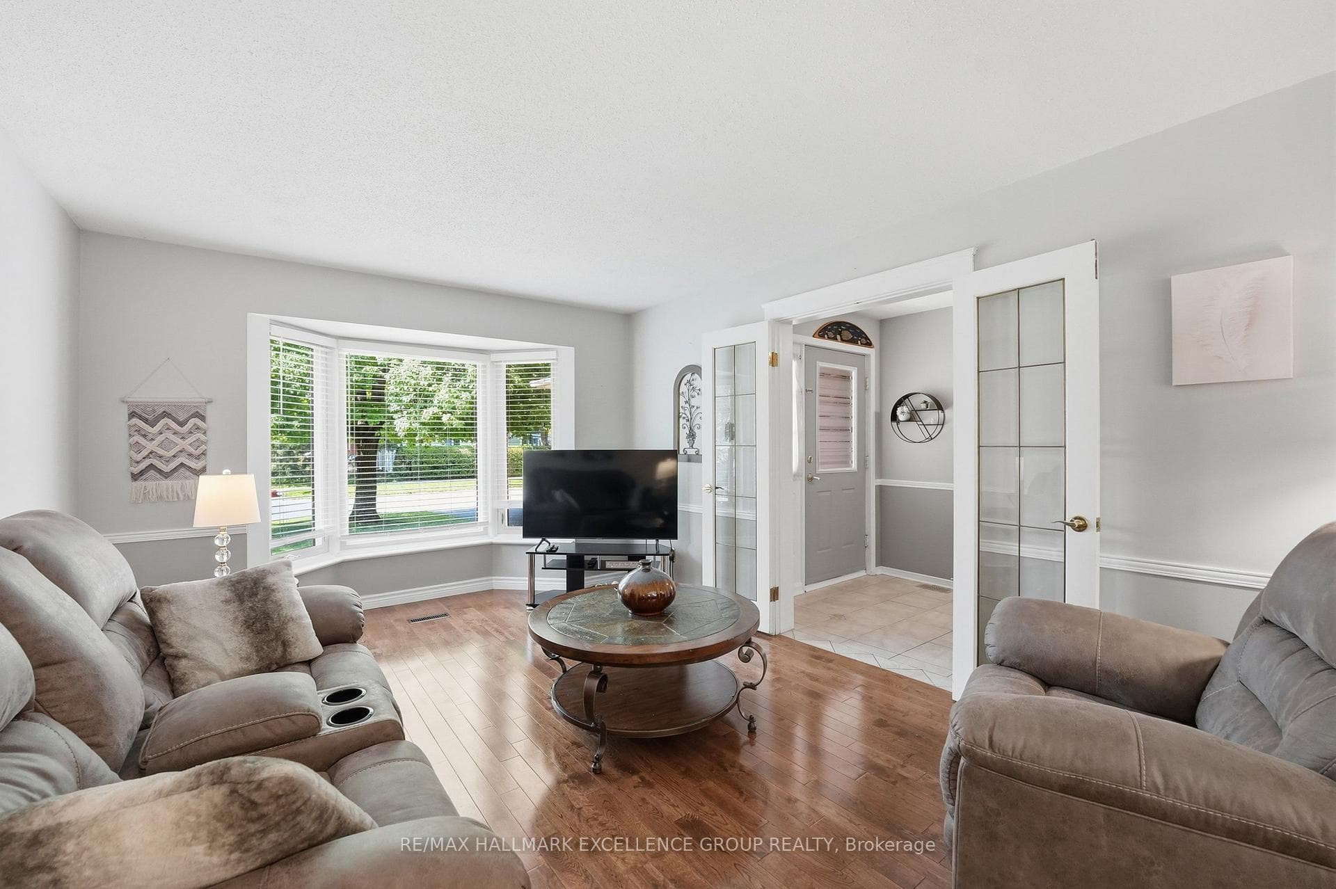 6126 Vineyard Drive photo 7