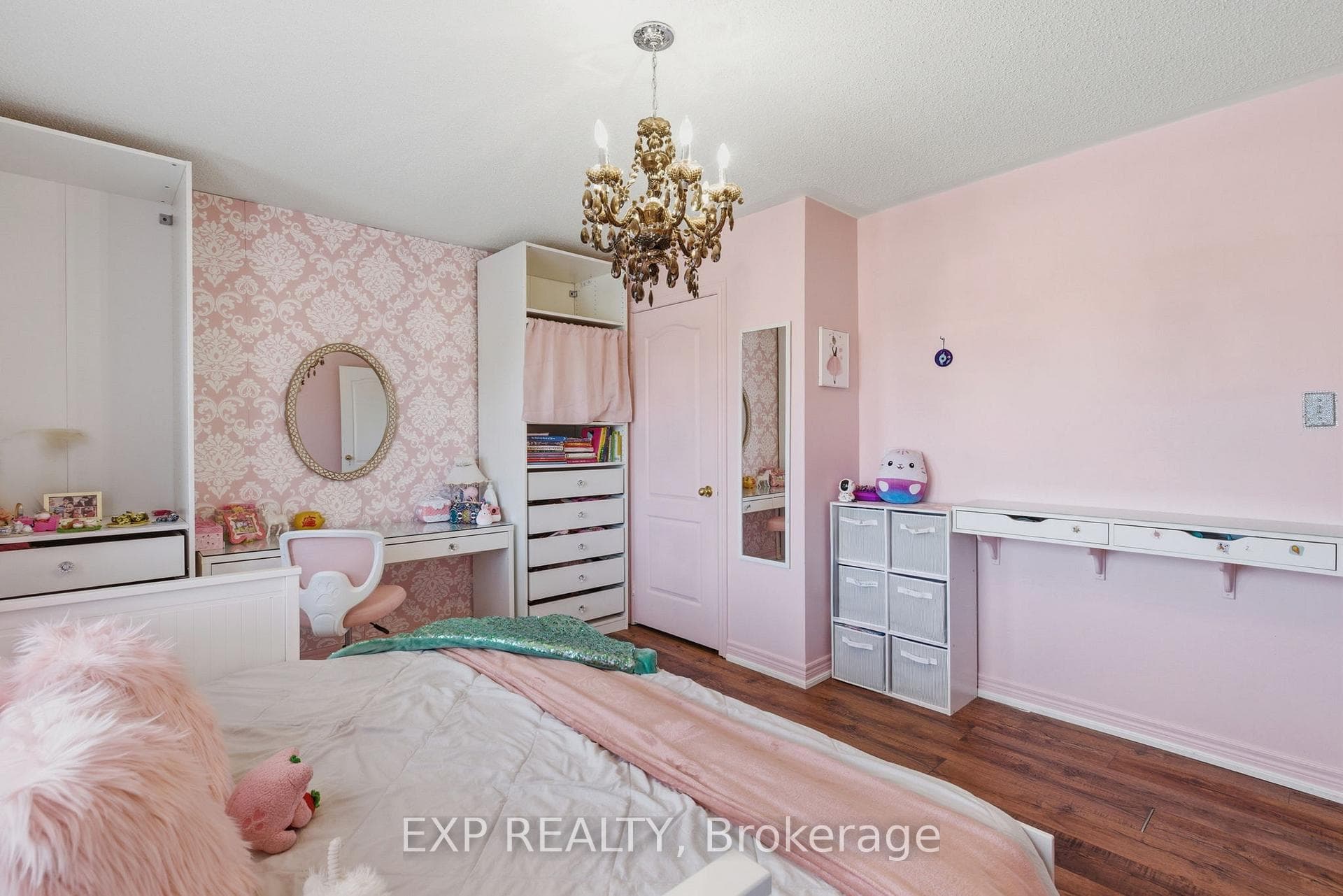 2137 Frontier Drive photo 22