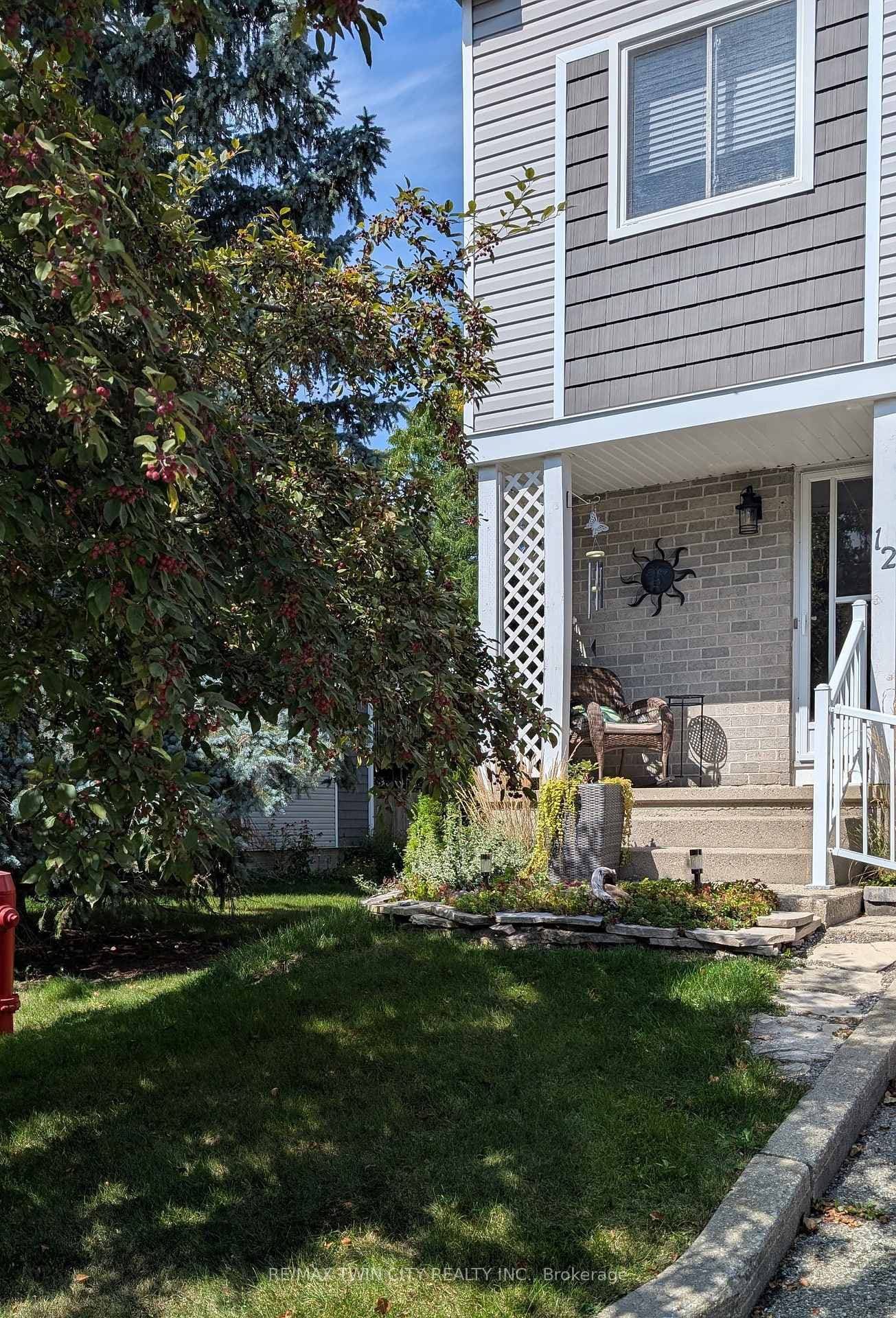 54 Green Valley Drive Unit 12 photo 2