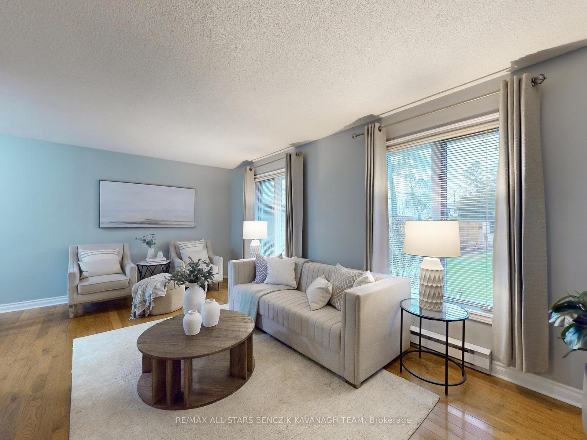 110 Robinson Street photo 4