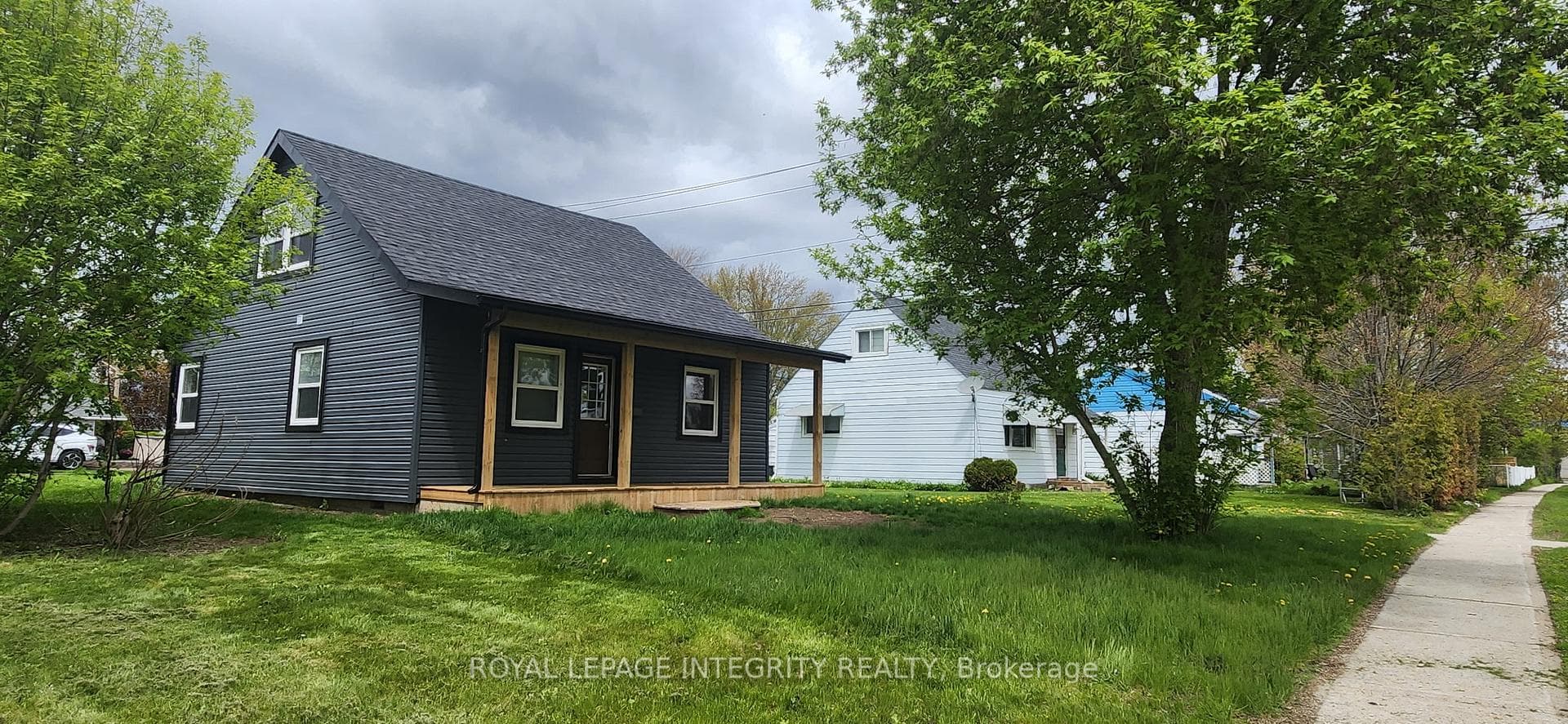 17 Roosevelt Drive photo 3