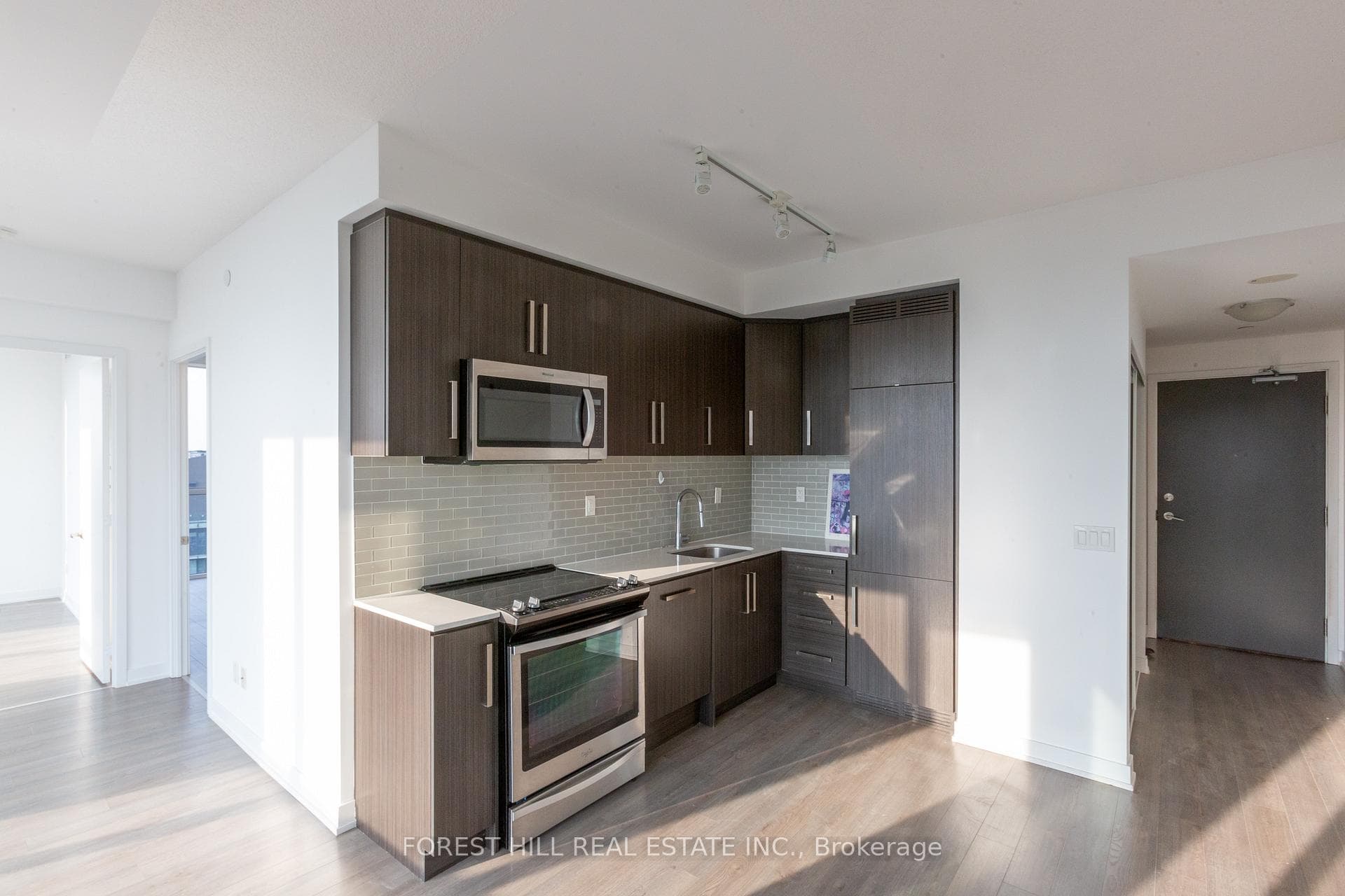 5180 Yonge Street Unit 3301 photo 9