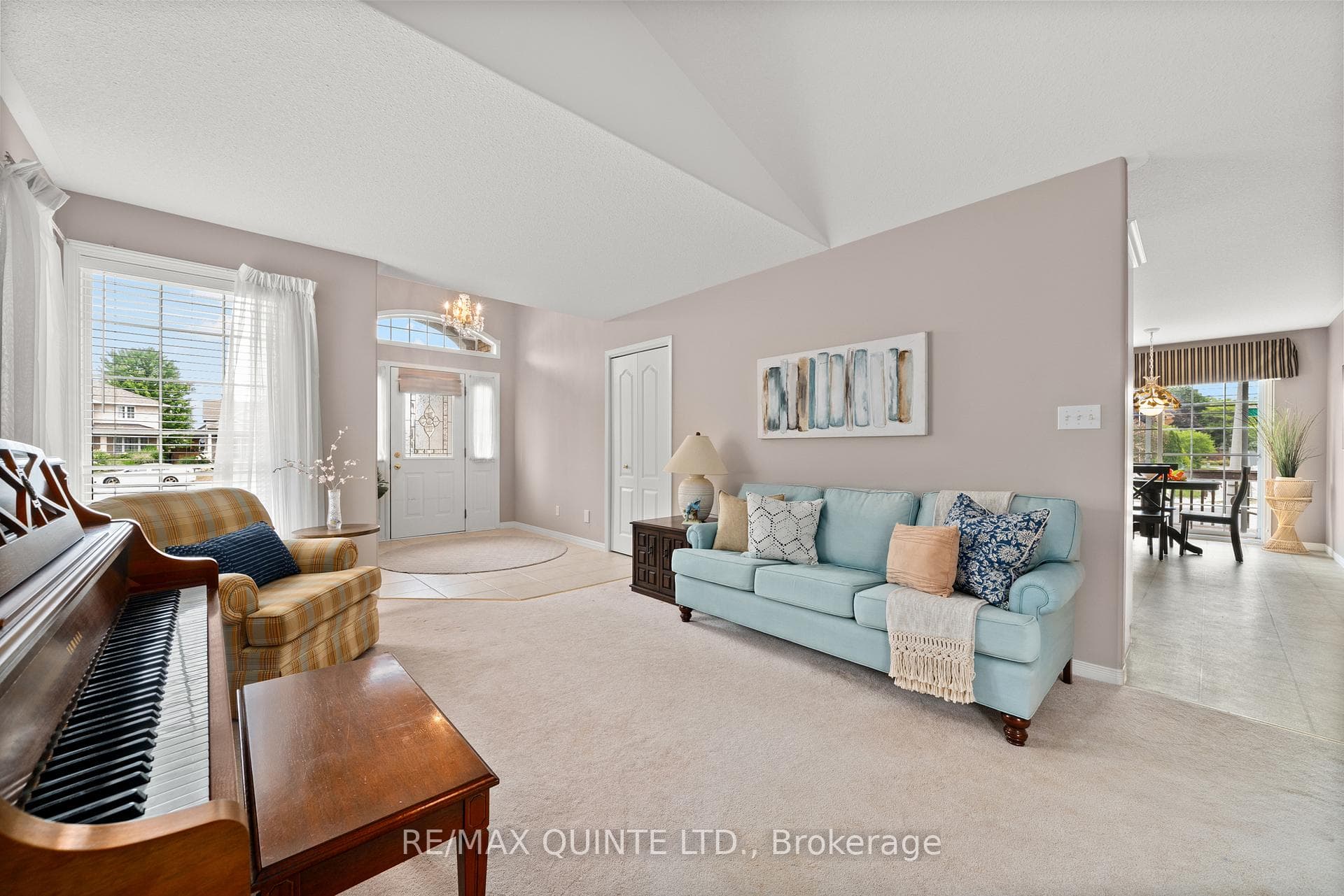 2 Hilton Place photo 11