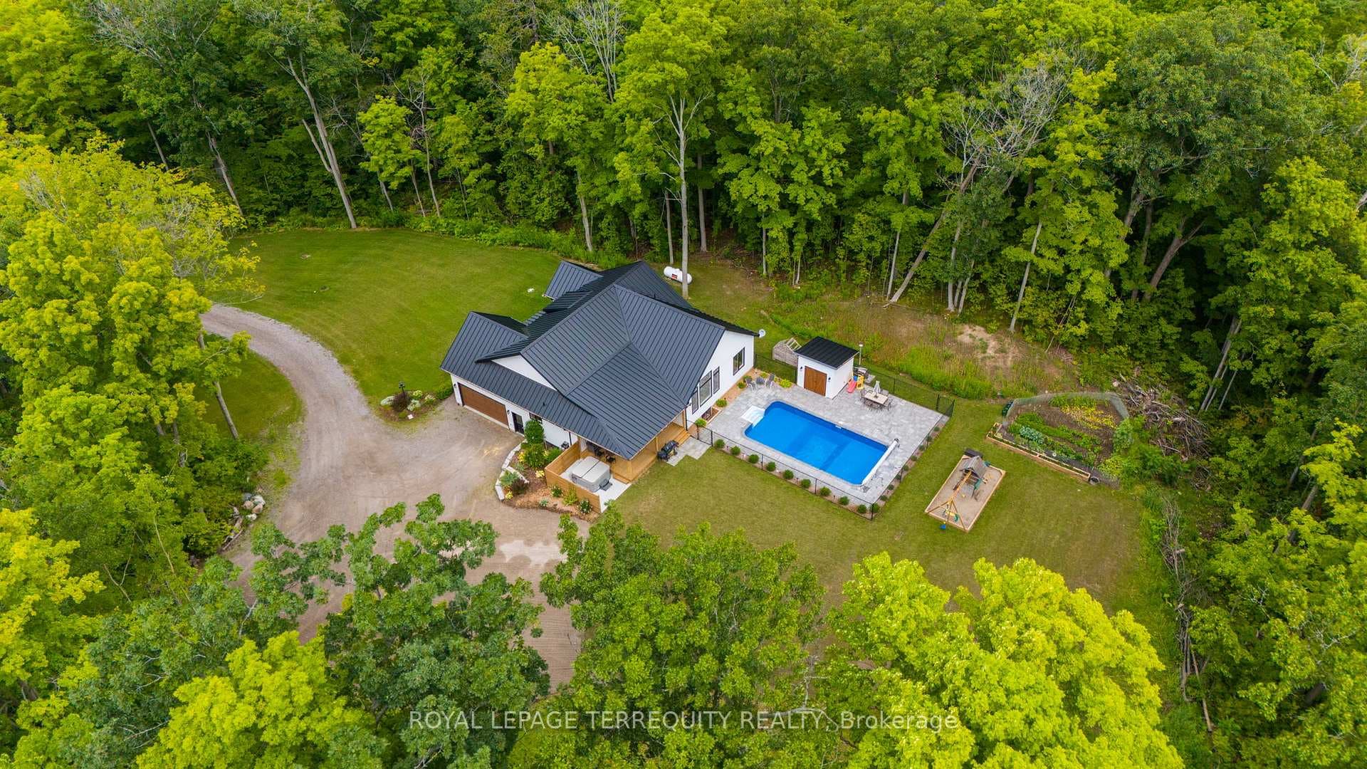 265 Godolphin Road photo 36