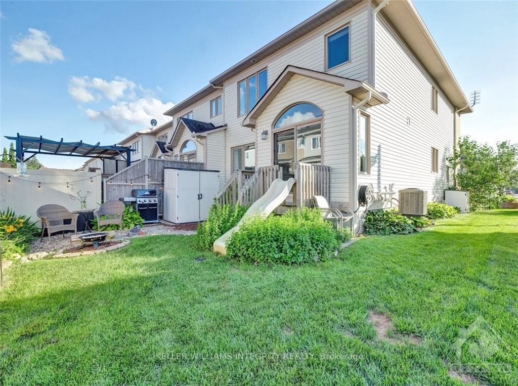 527 LANGELIER Avenue photo 28