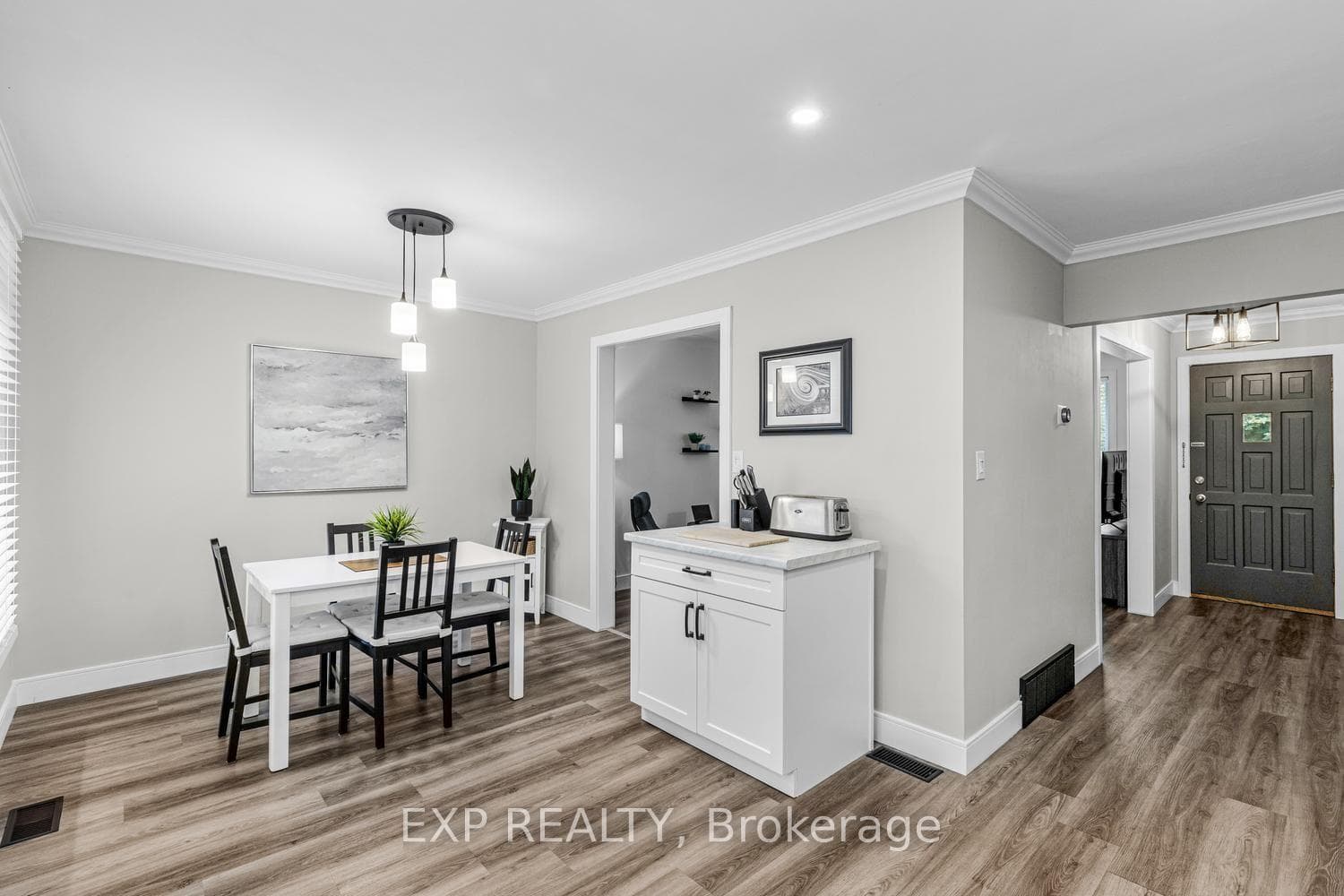 577 Dewan Street photo 21