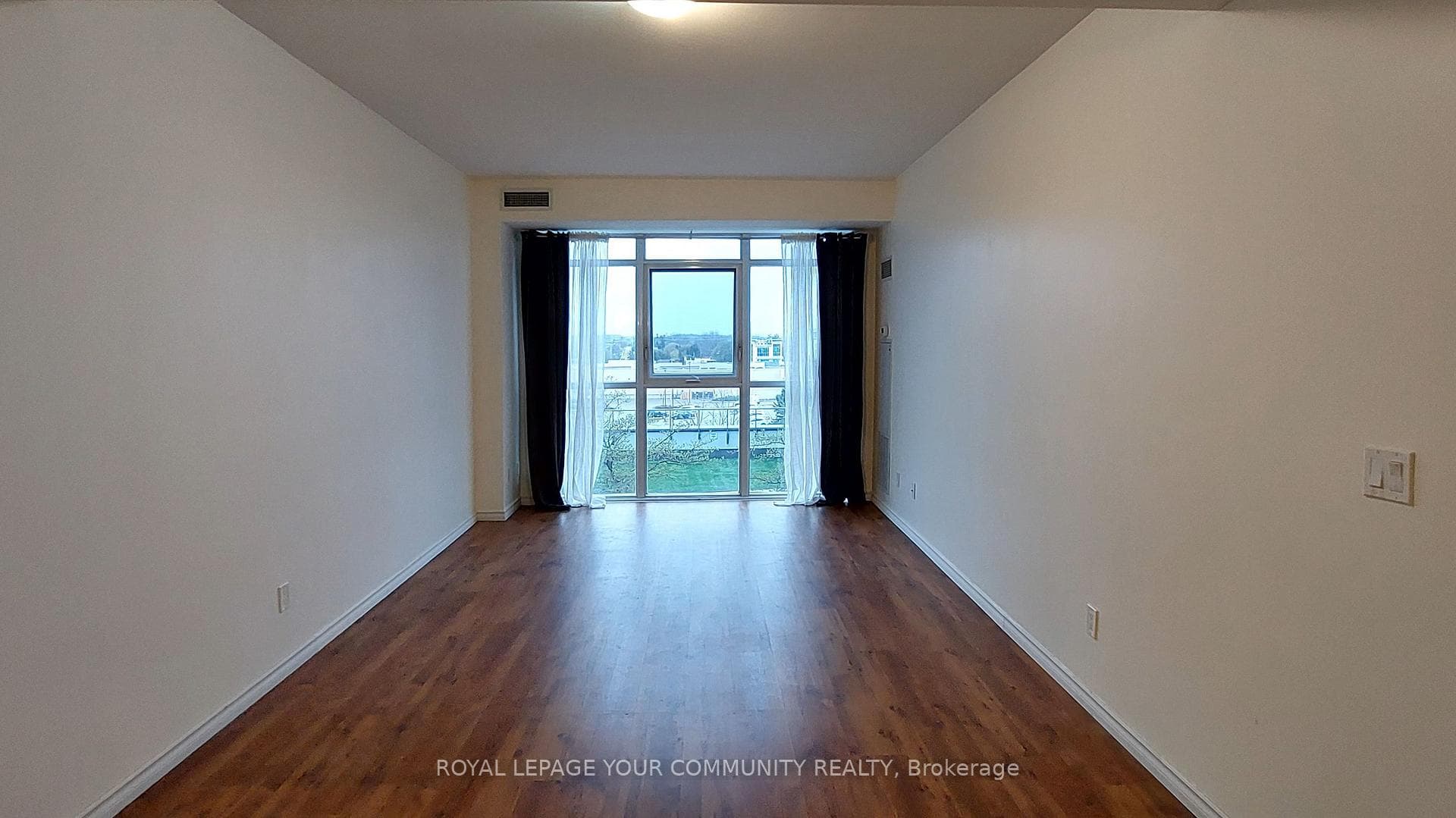 65 Oneida Crescent Unit 403 photo 7