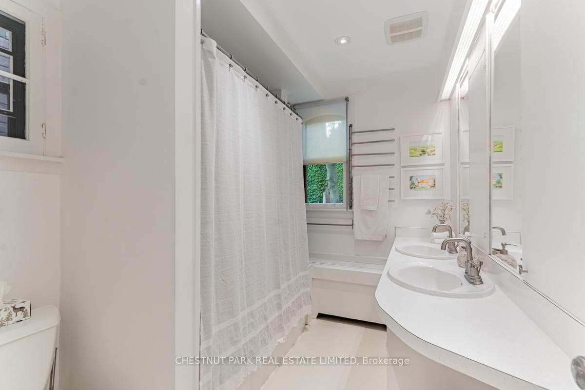 5 Duggan Avenue photo 26