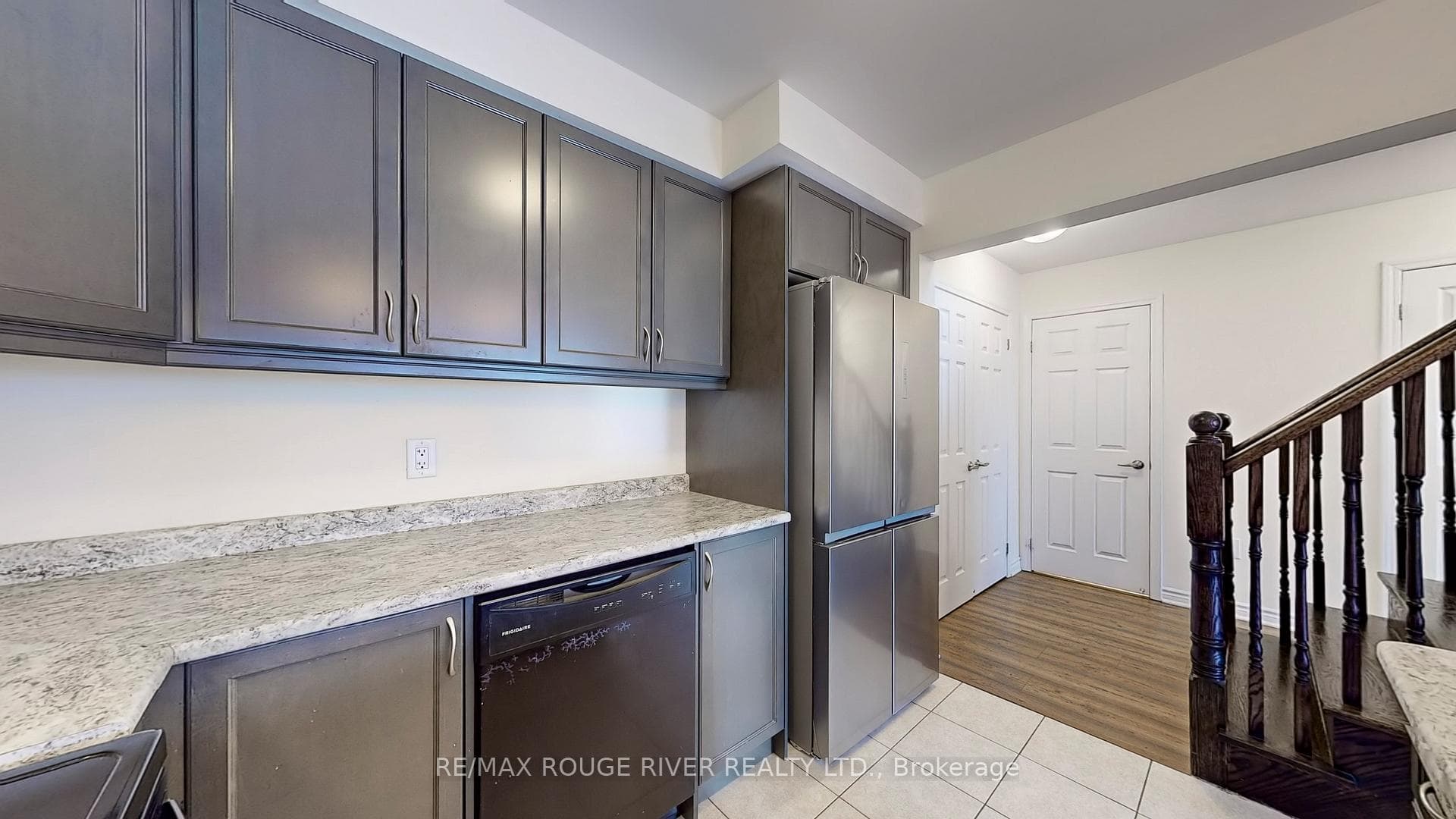 1056 Clipper Lane photo 20