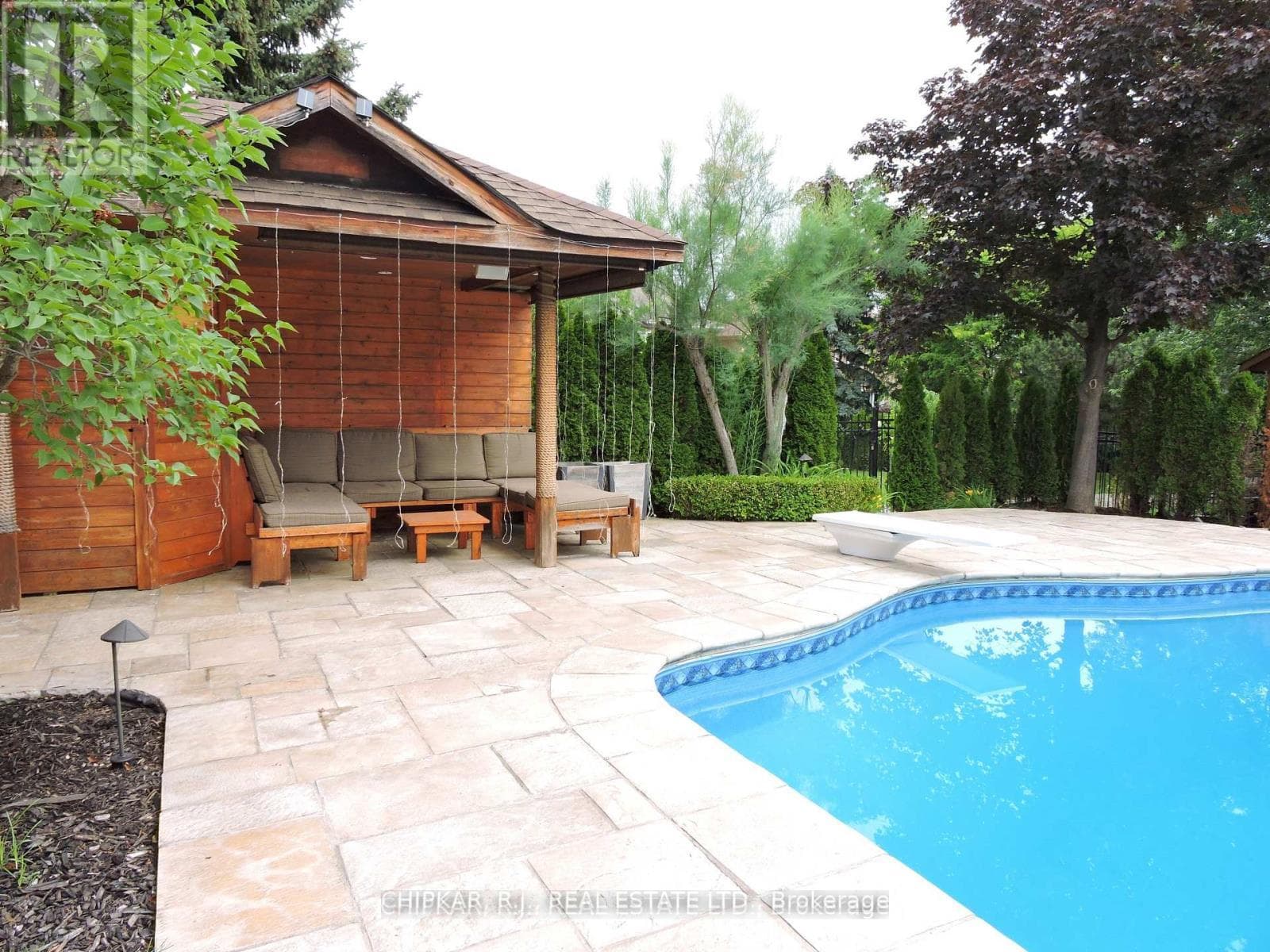 2917 Coulson Court photo 10