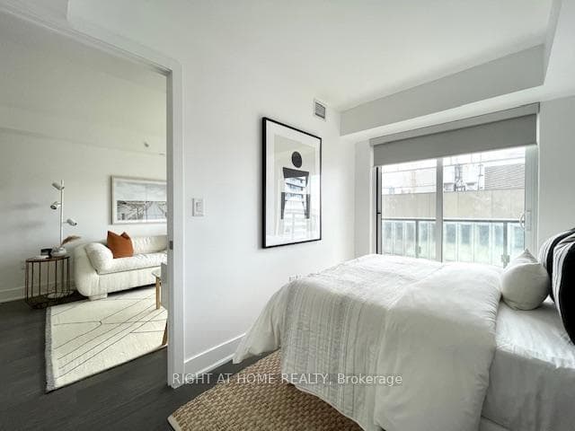 955 Bay Street Unit 2213 photo 19