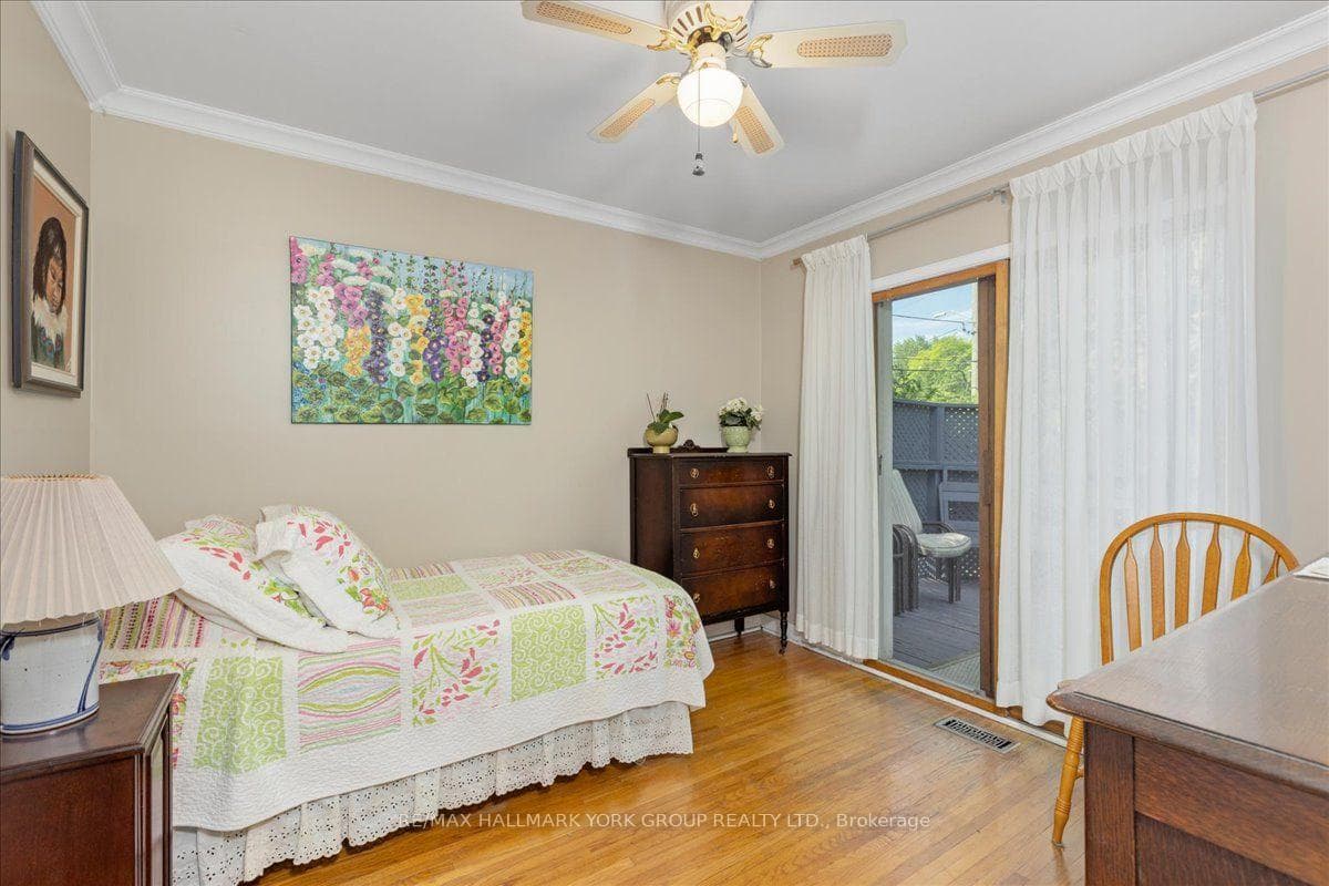 2 Corbett Crescent photo 15