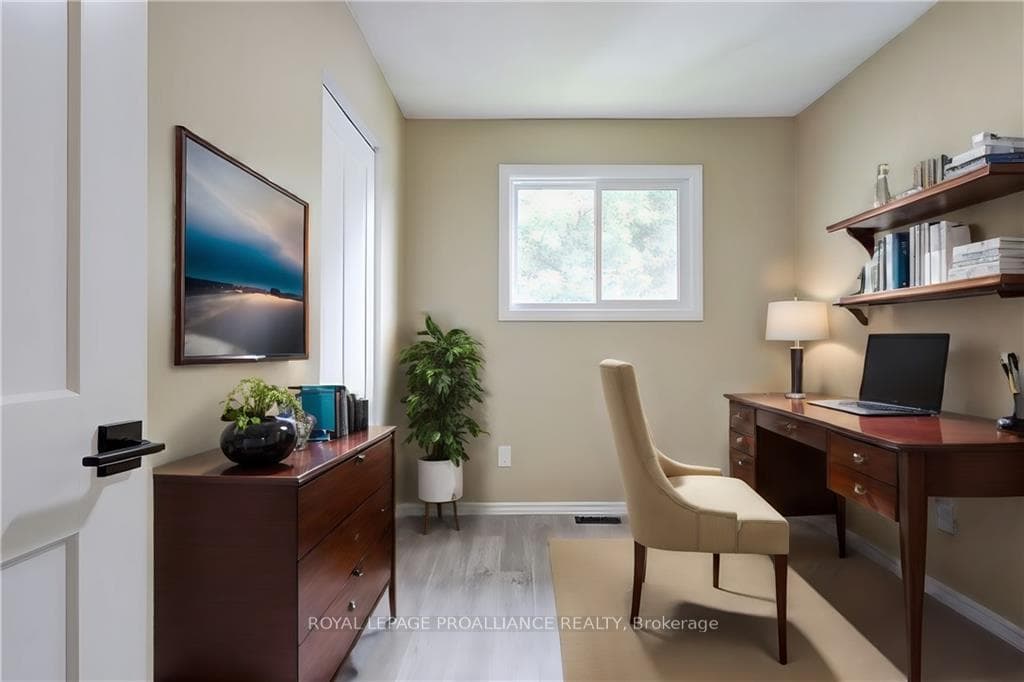 86 SCHOFIELD Avenue photo 20