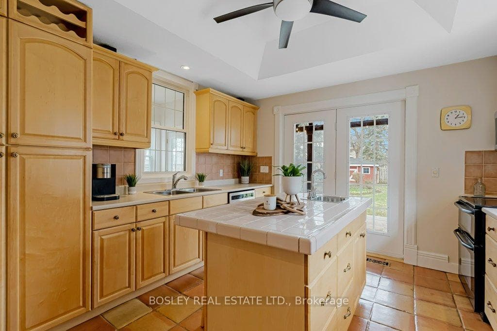 423 William Street photo 14