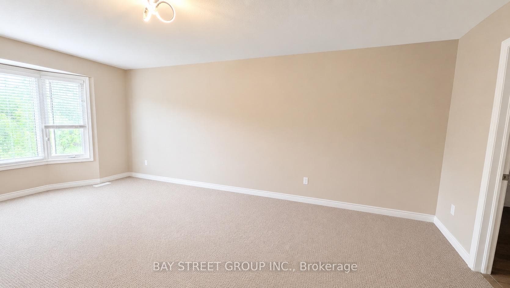7636 Green Vista Gate photo 5