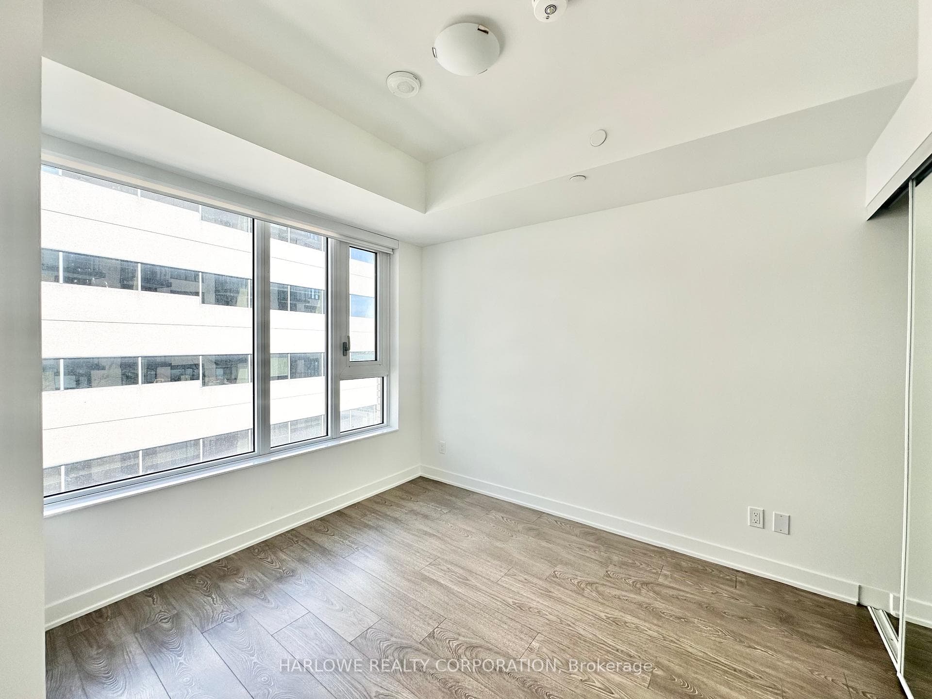 543 Richmond Street Unit 1126 photo 9
