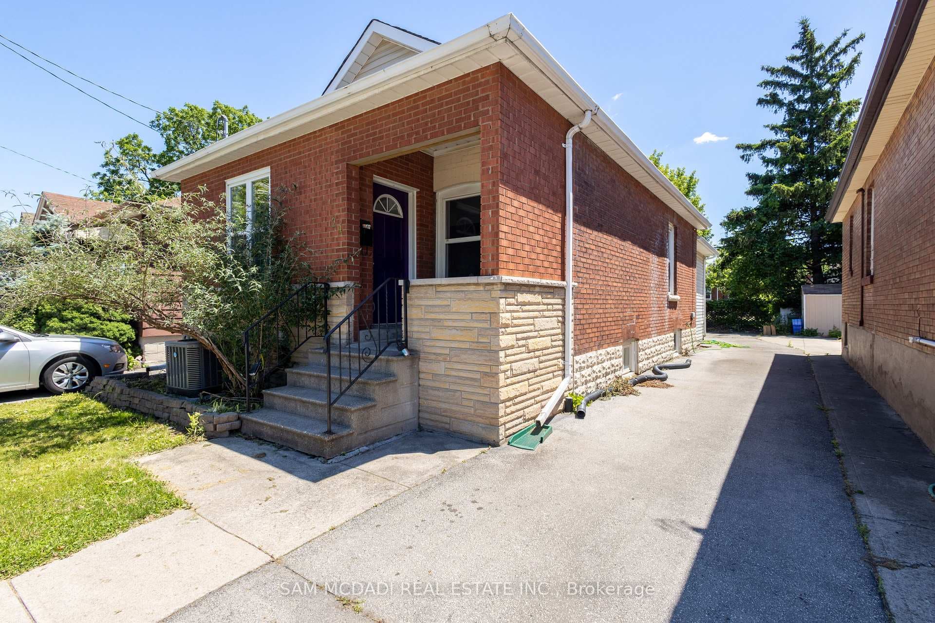 24 Wexford Avenue photo 2