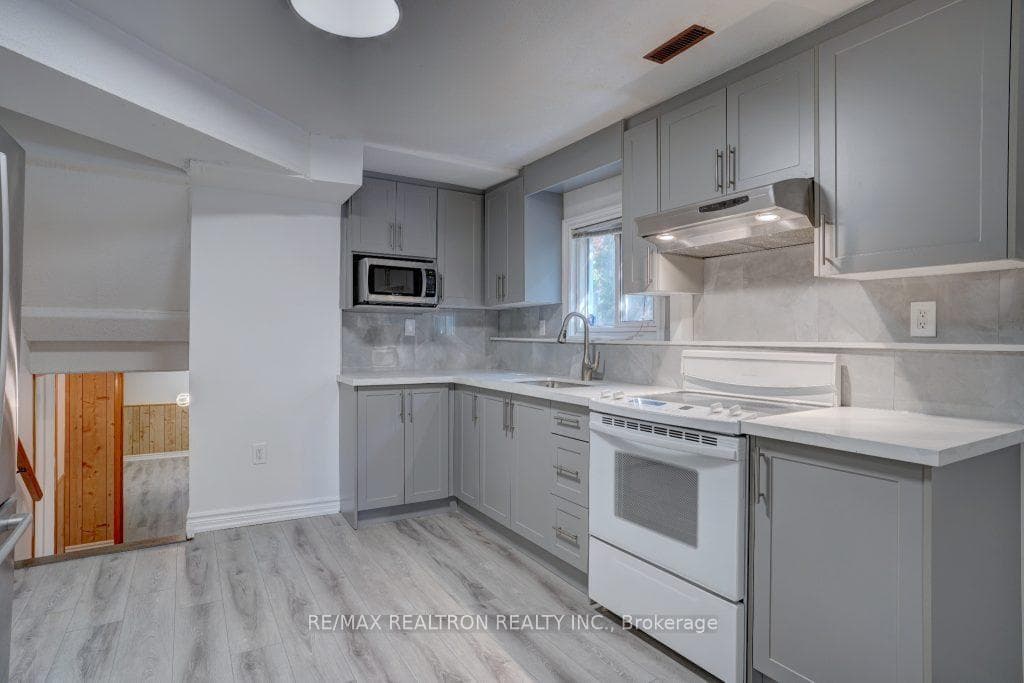 4073 Dursley Crescent Unit BSMNT photo 7