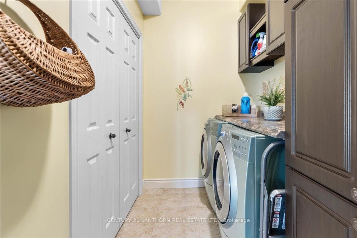 18 McDougall Drive photo 31