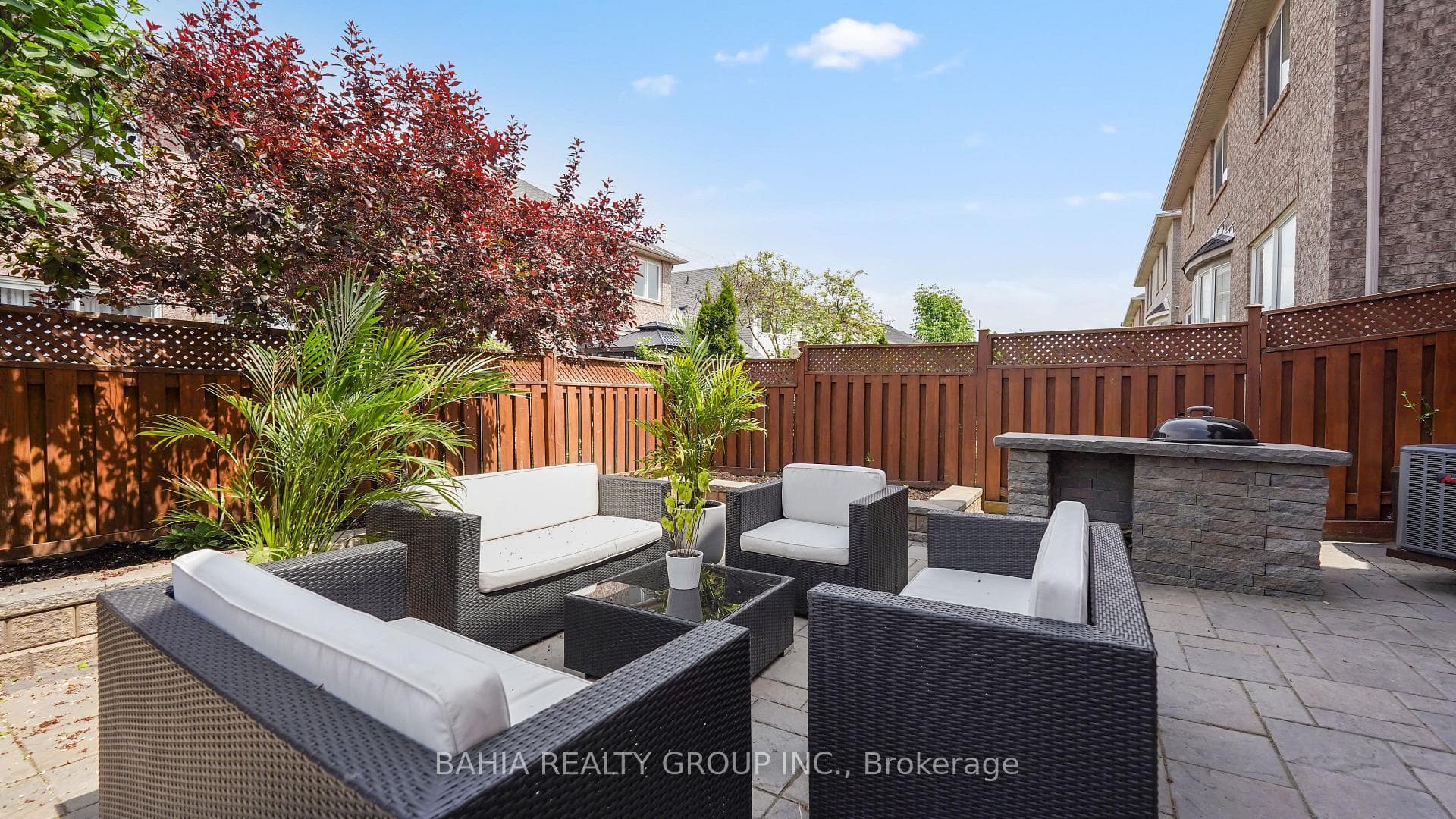 1513 Marshall Crescent photo 28