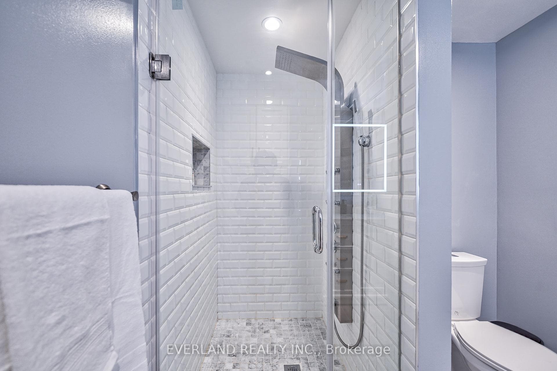 28 Gibson Avenue photo 17