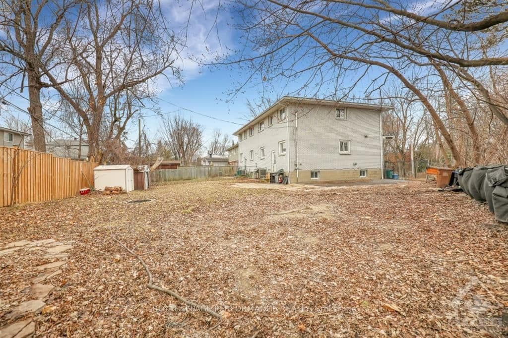 11 KEMPSTER Avenue photo 23