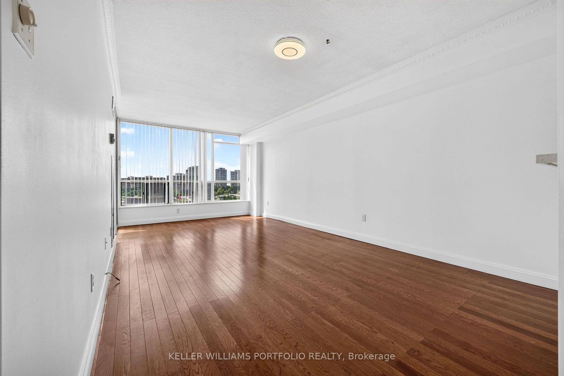 24 Hanover Road Unit 1008 photo 10