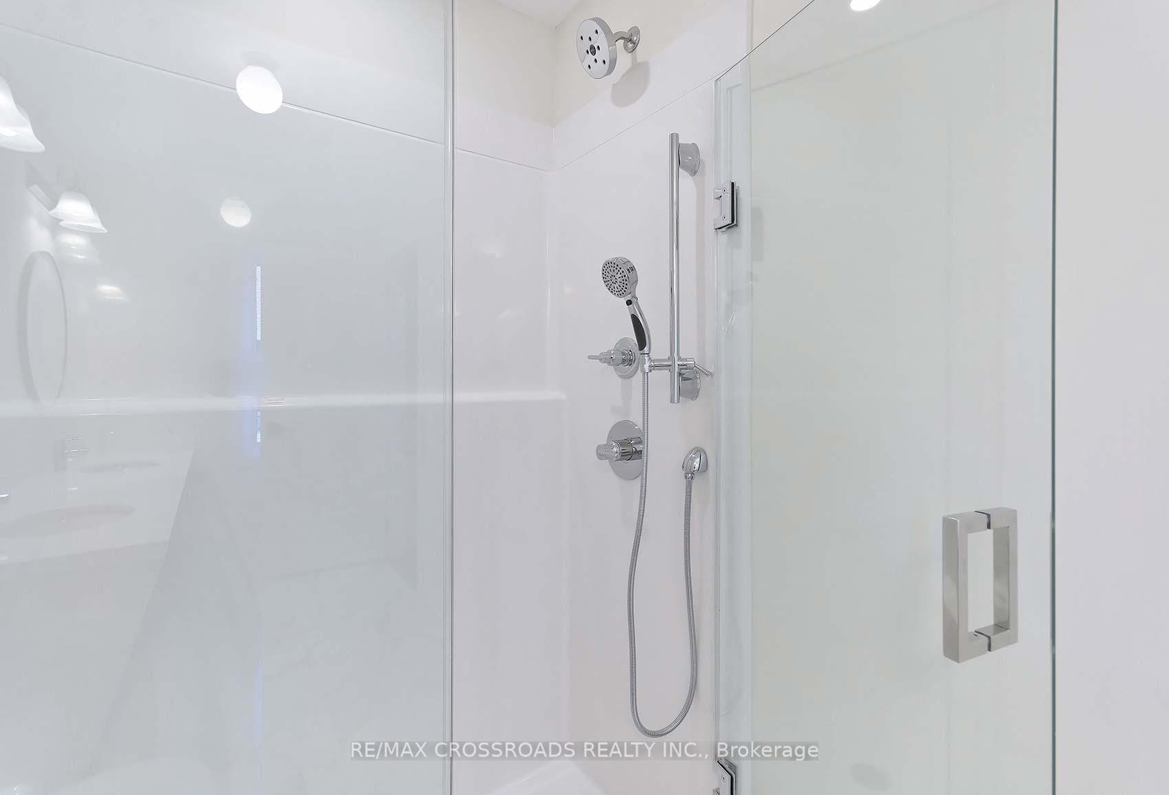 1344 Kobzar Drive photo 24