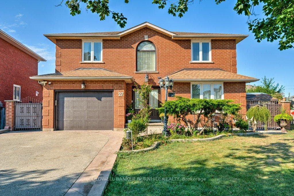 27 Pinewoods Drive photo 1
