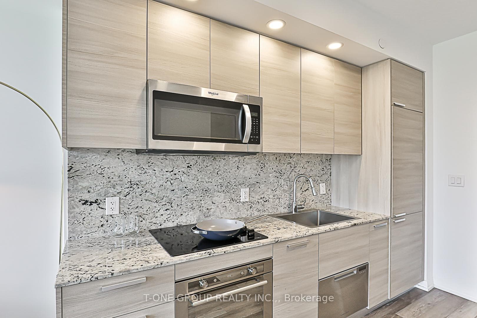 75 Canterbury Place Unit 1012 photo 7