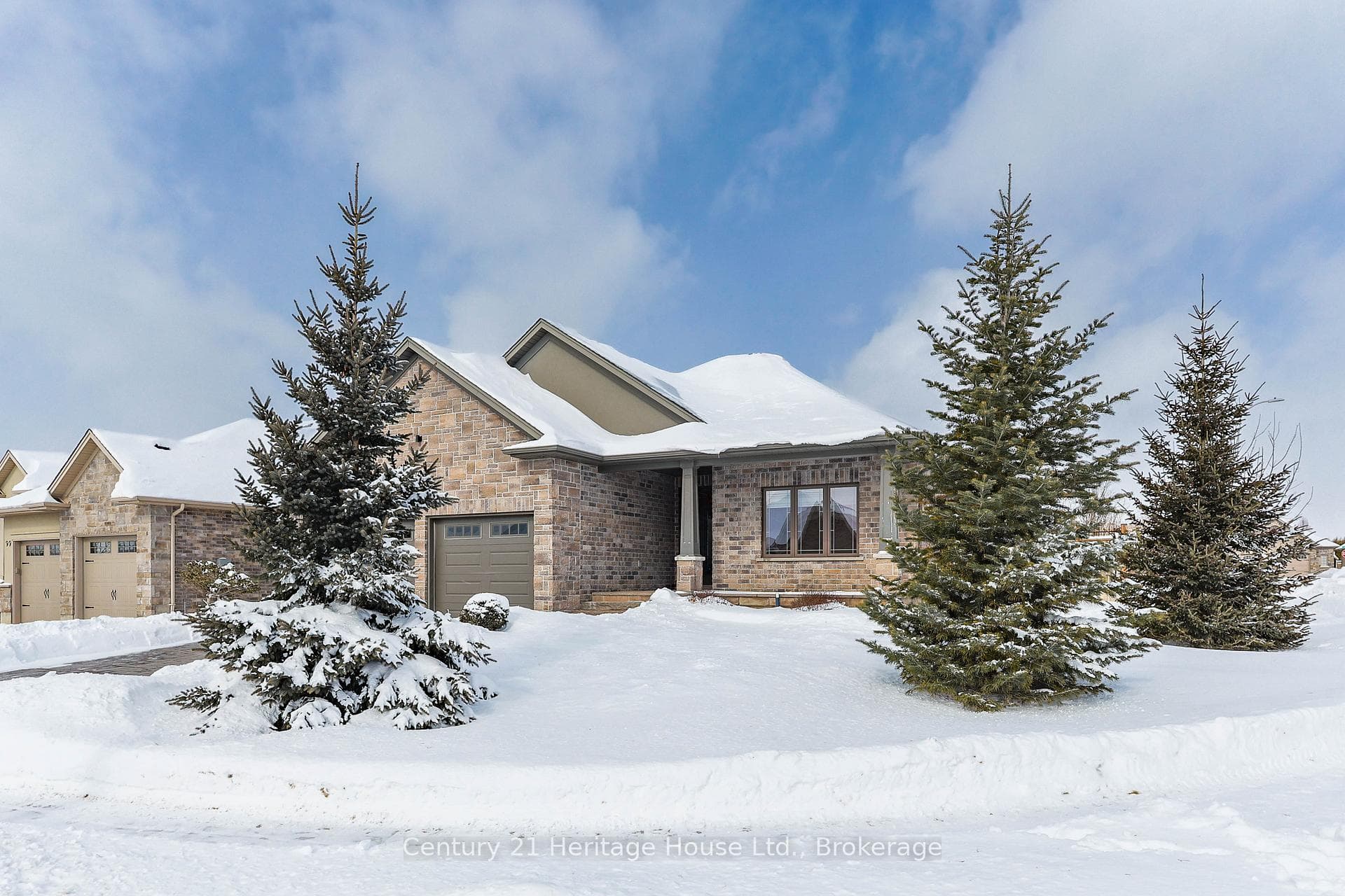 103 Lam Boulevard photo 2