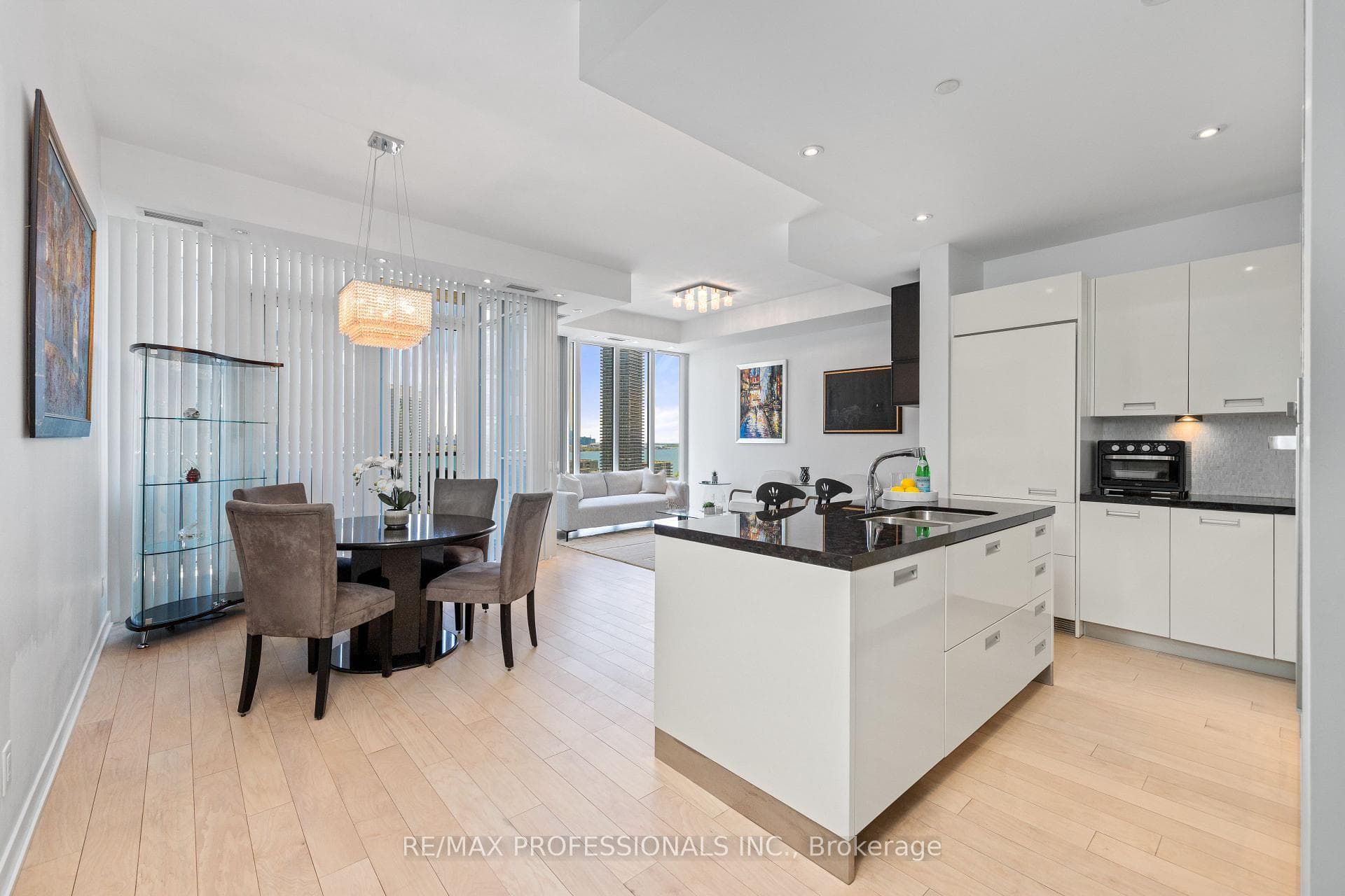 88 Park Lawn Road Unit LPH2906 photo 5