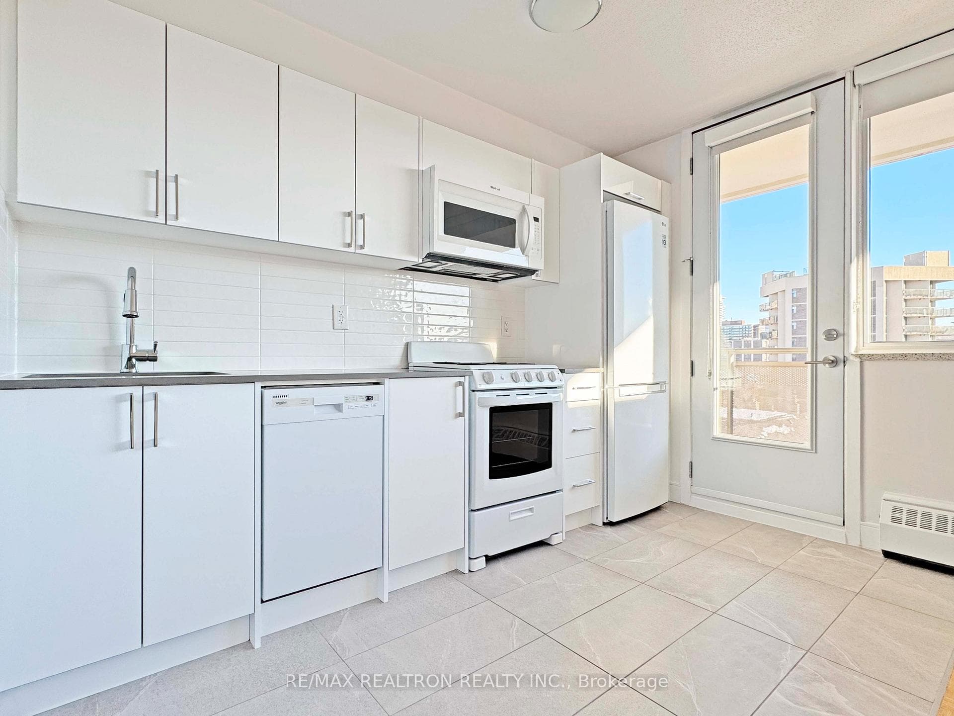 276 St George Street Unit 702 photo 7