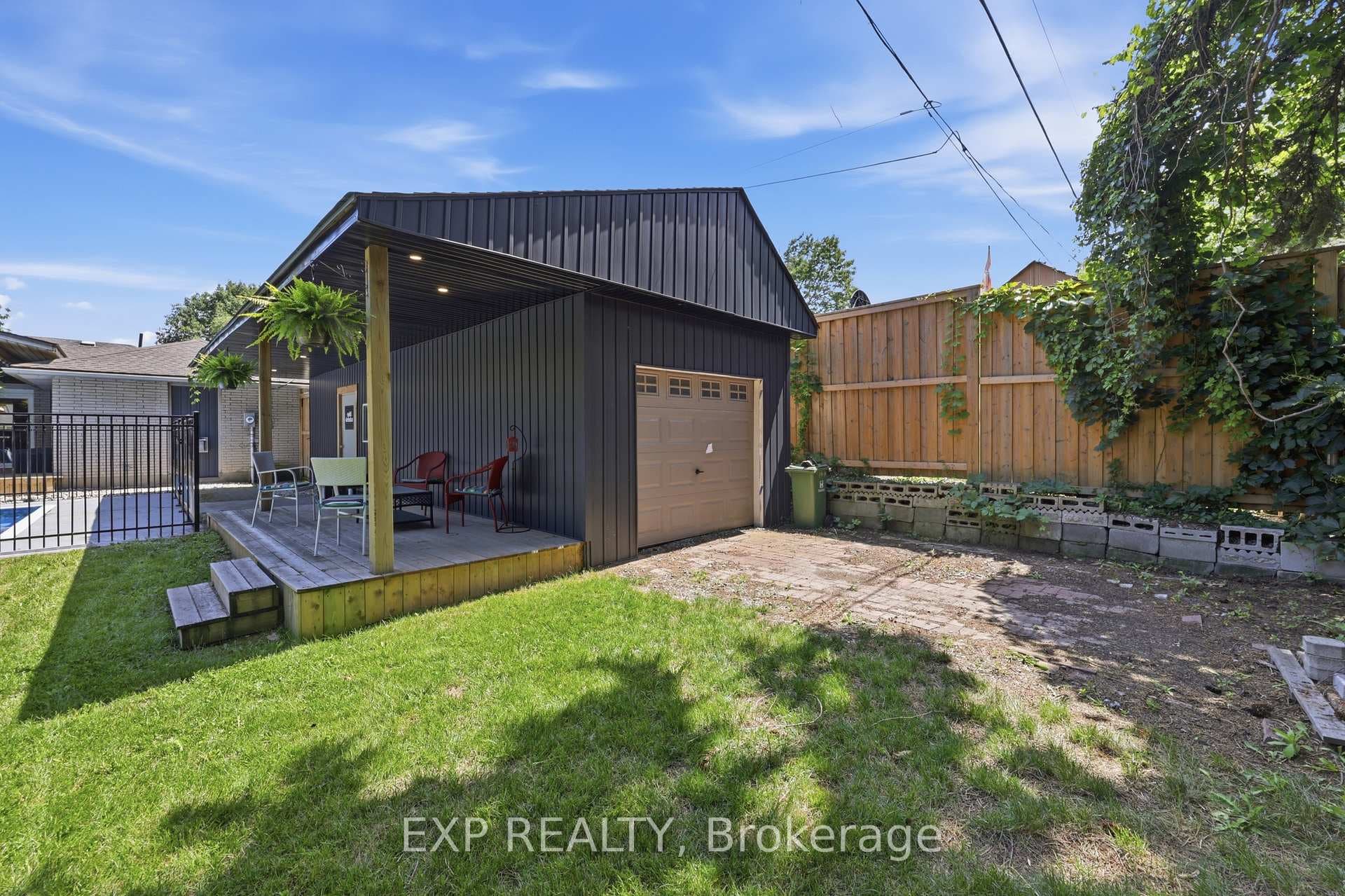 282 Harmony Road photo 41