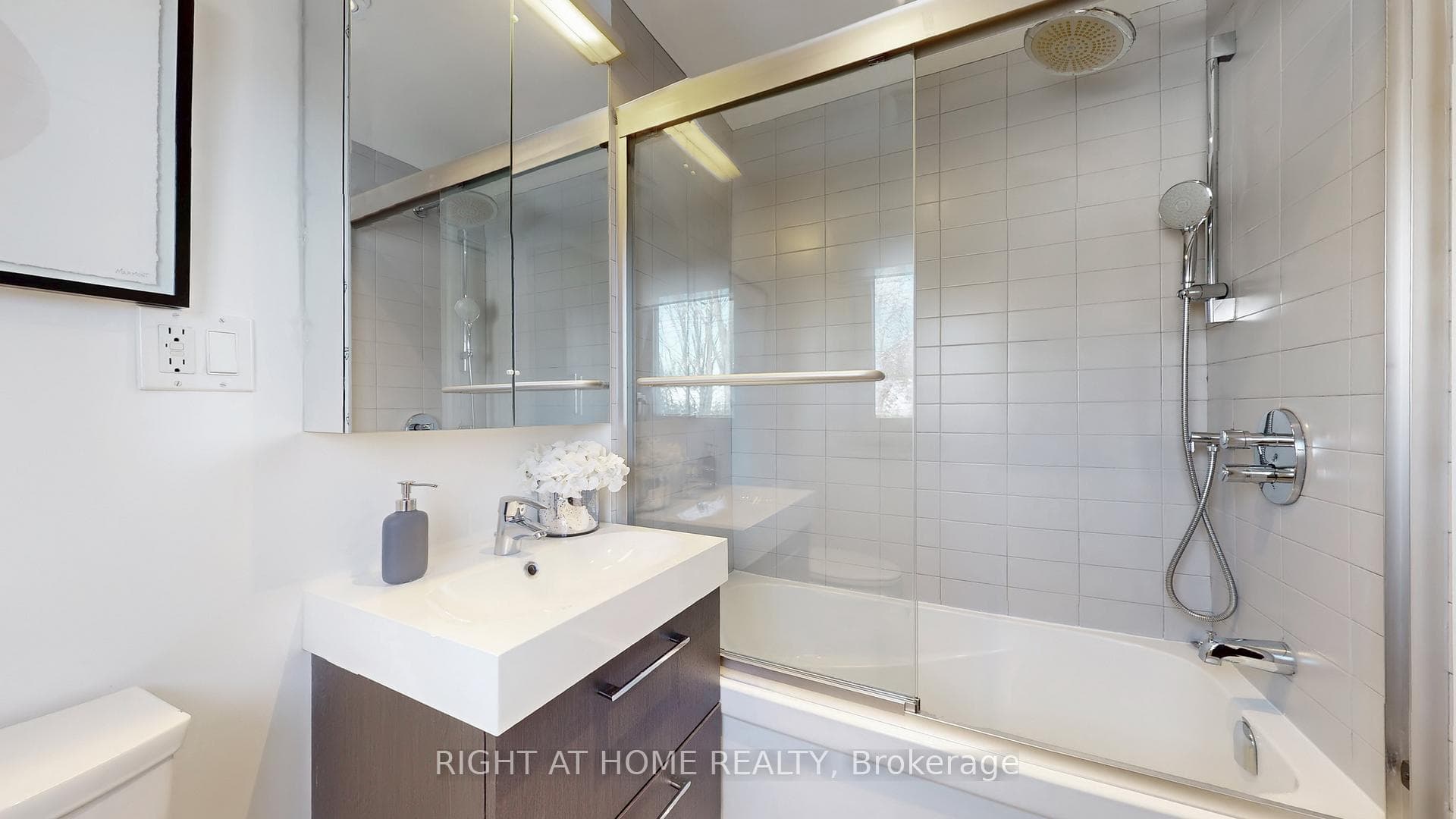 12 Courtham Avenue photo 27
